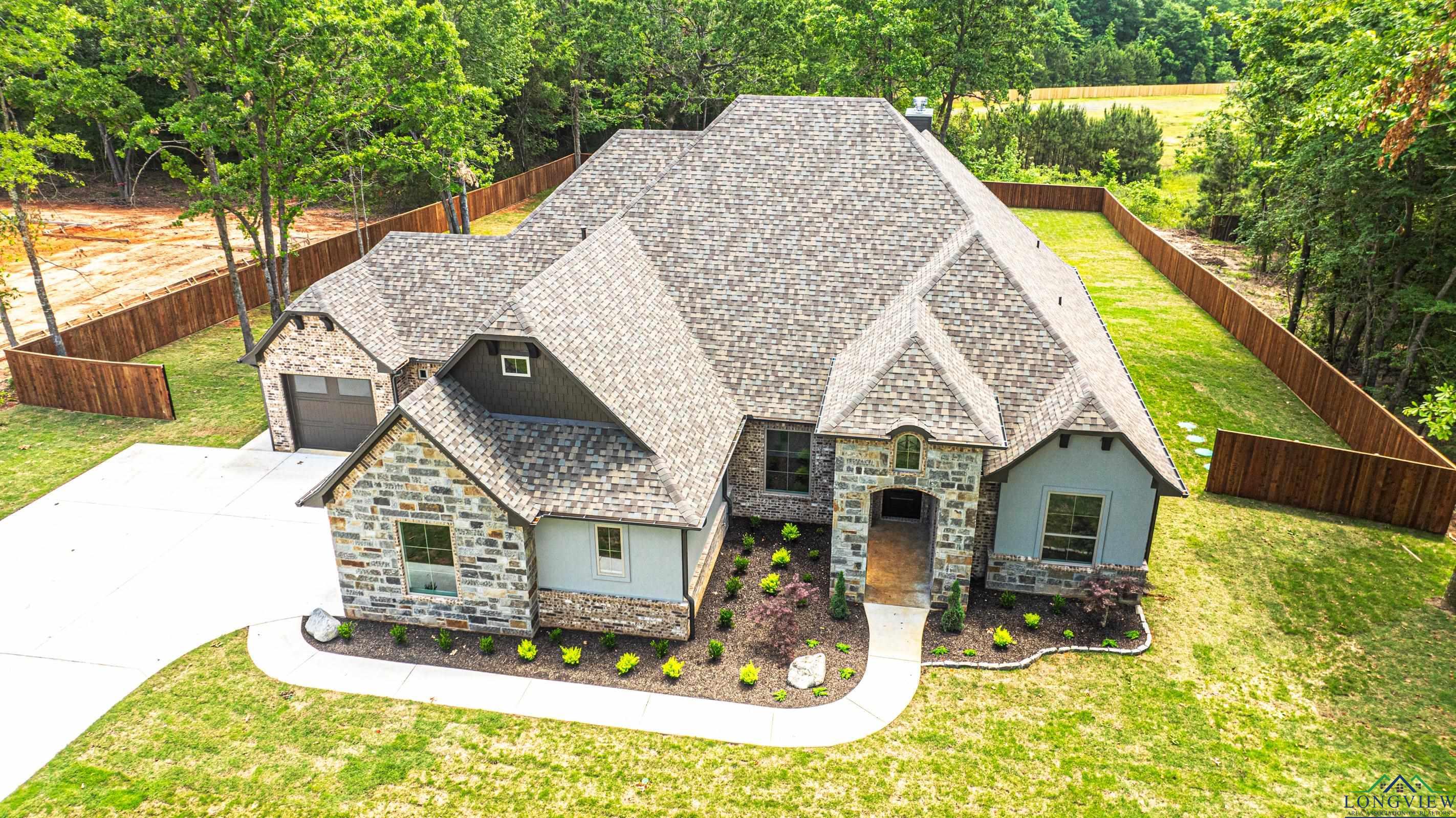 204 Thorn Briar