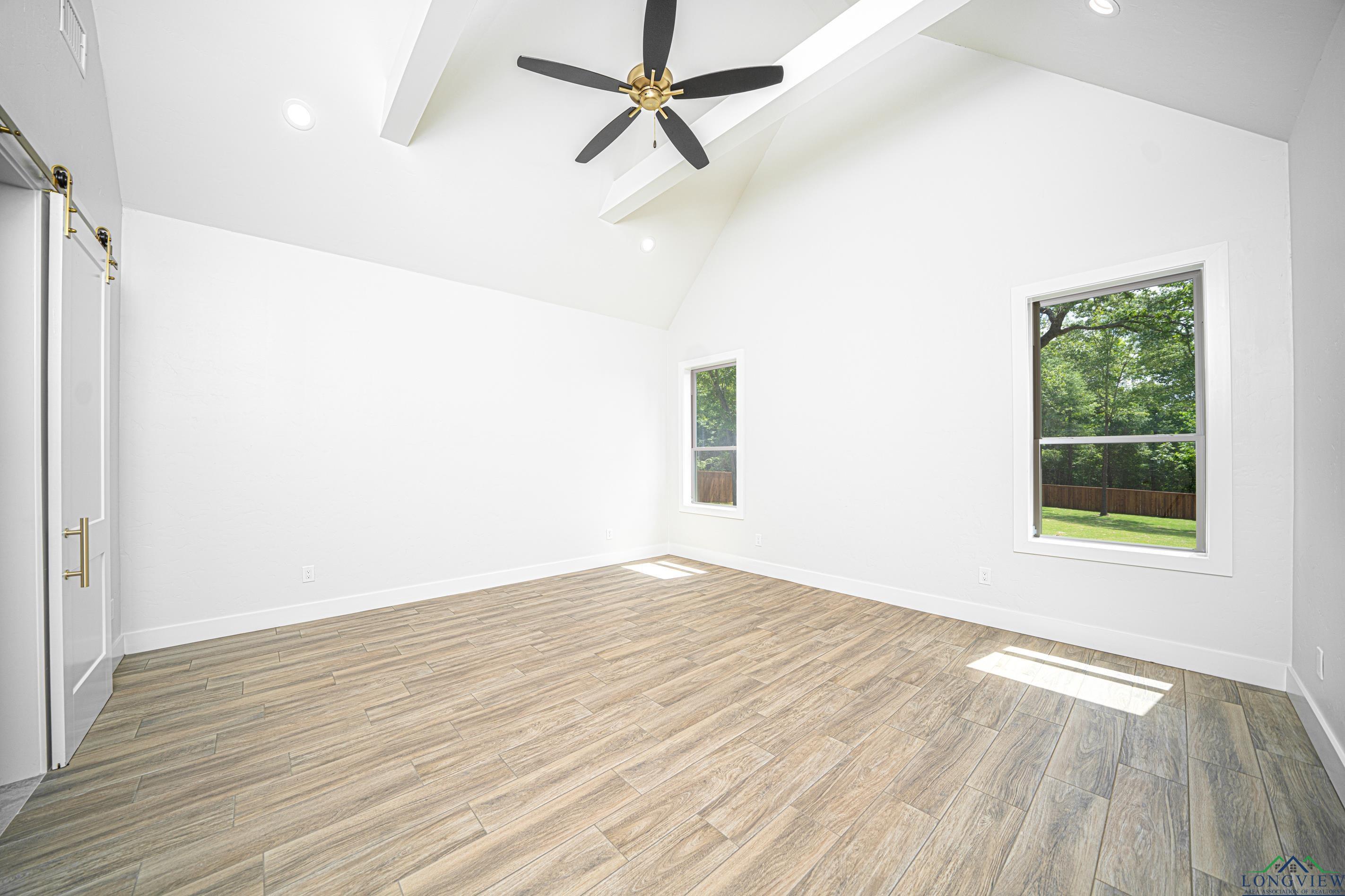 204 Thorn Briar