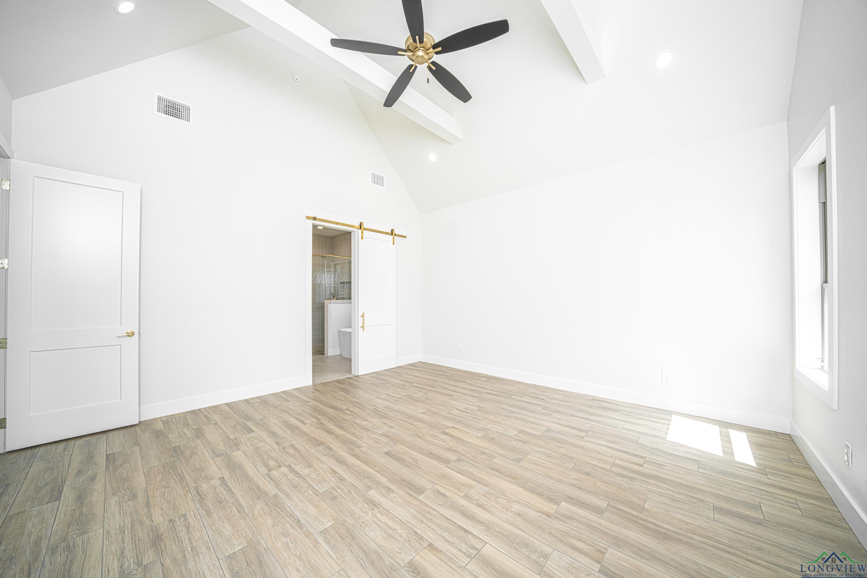204 Thorn Briar