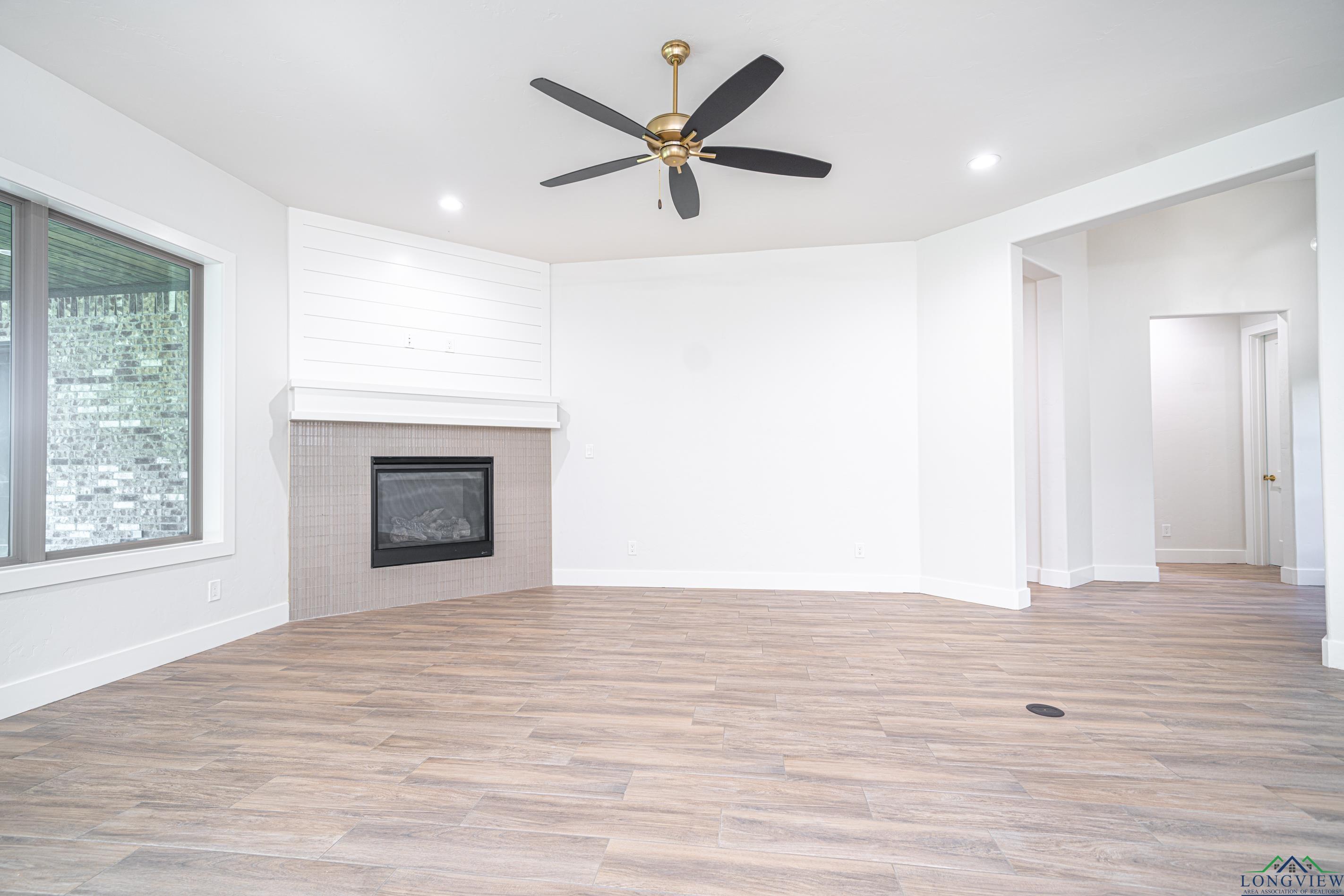 204 Thorn Briar