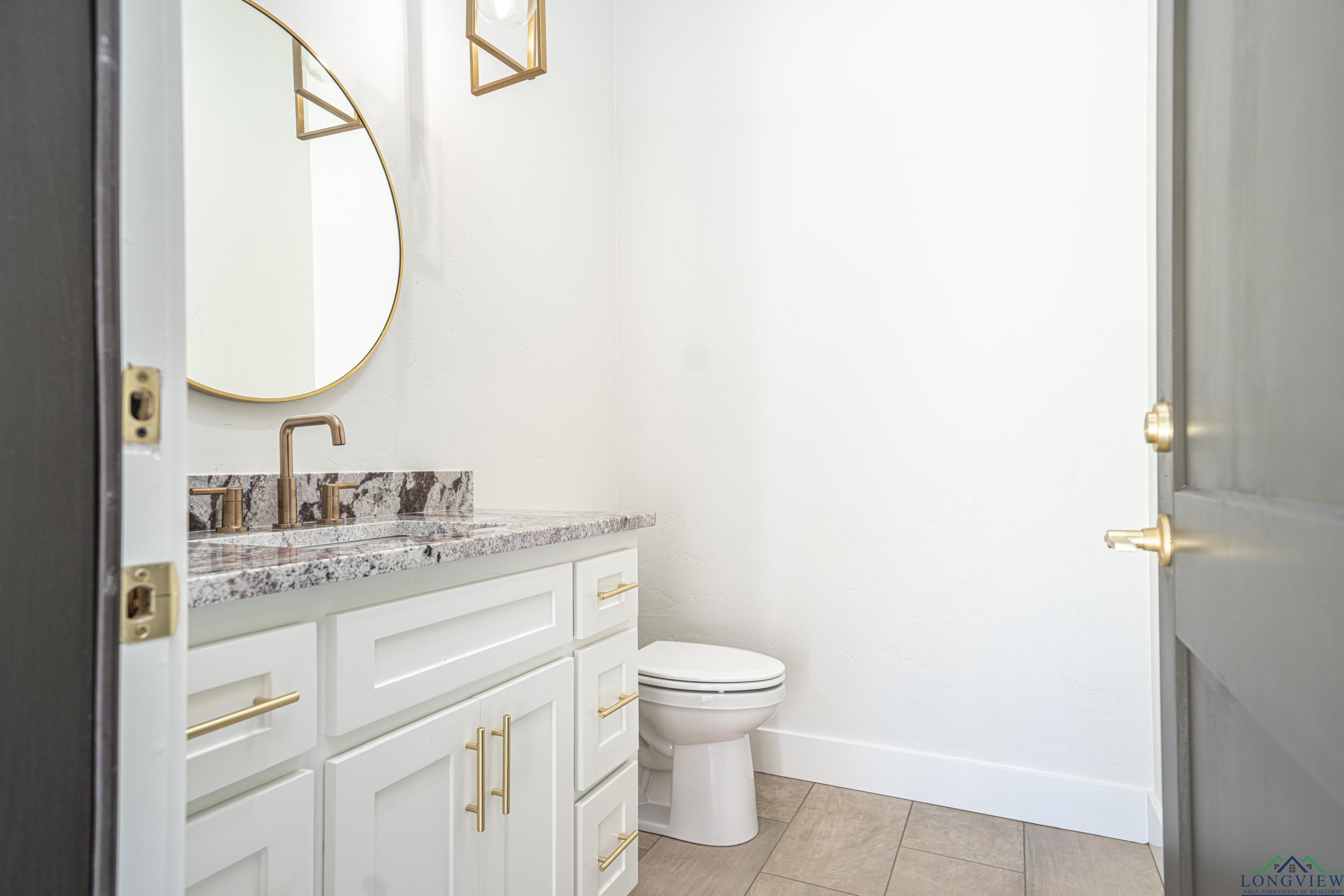 204 Thorn Briar