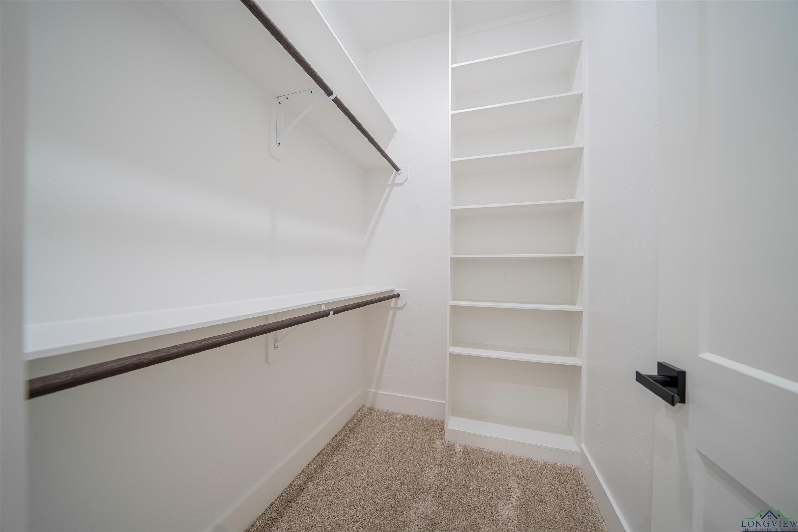 125 Thorn Briar