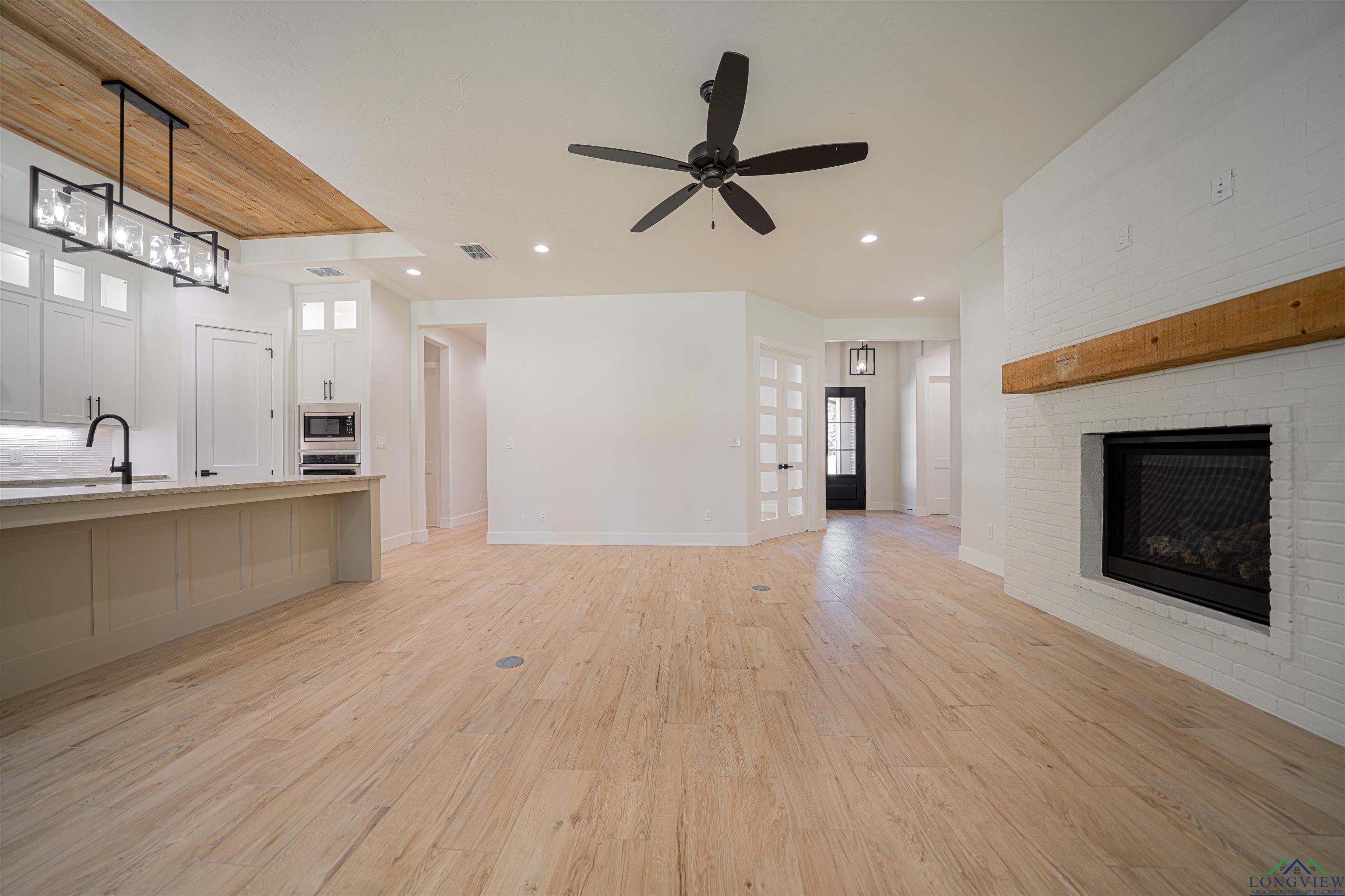 125 Thorn Briar