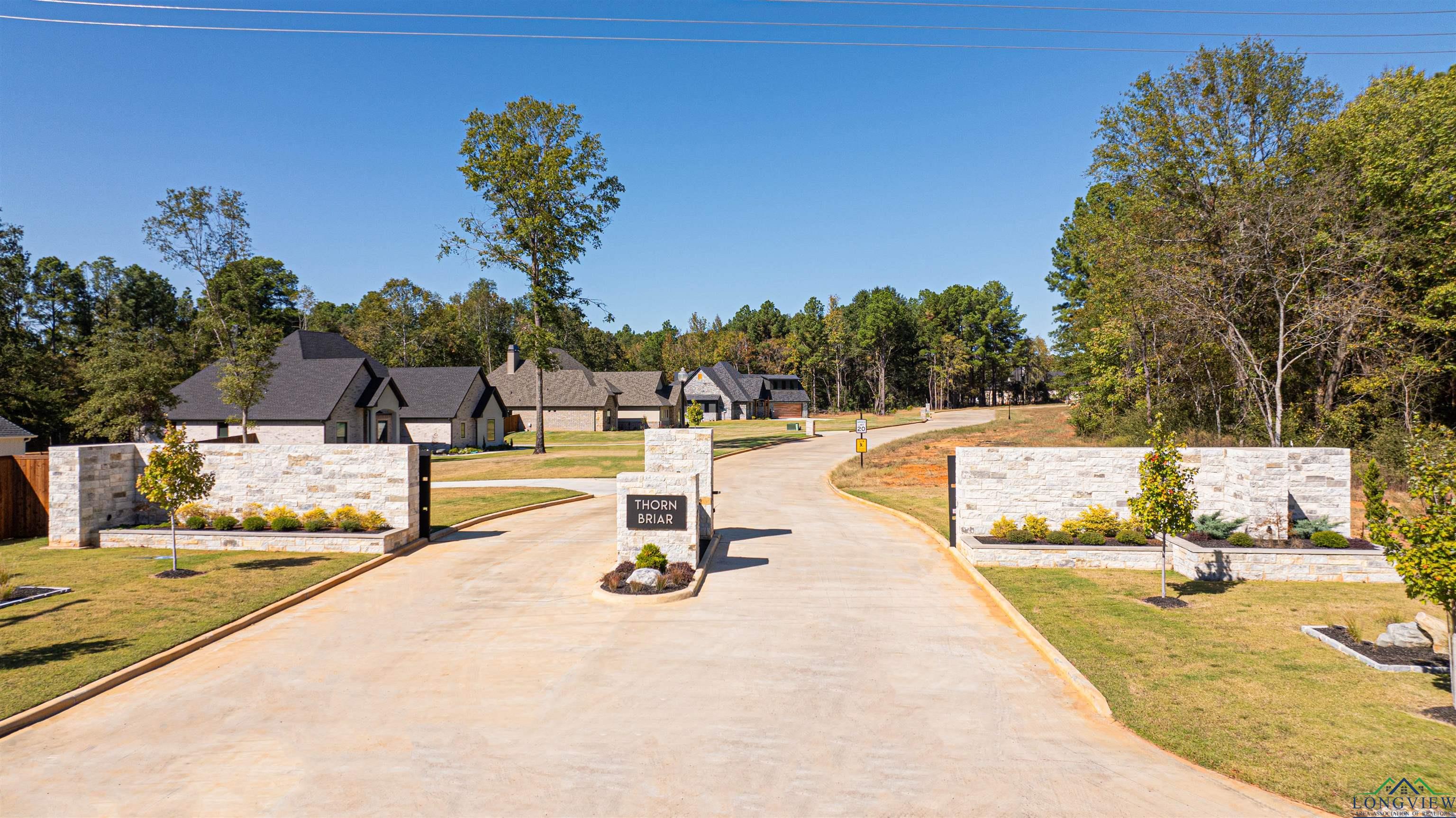 125 Thorn Briar
