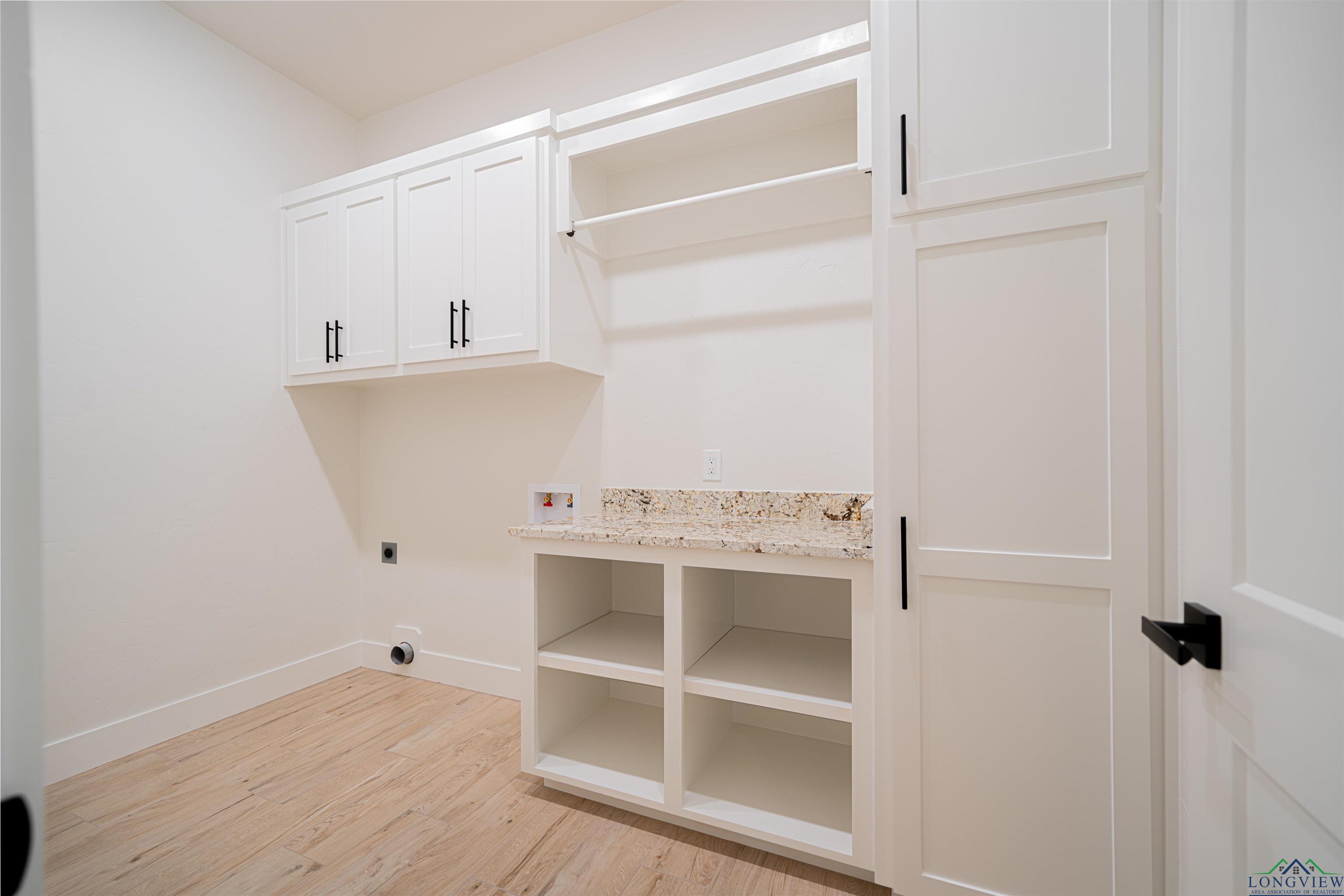 125 Thorn Briar