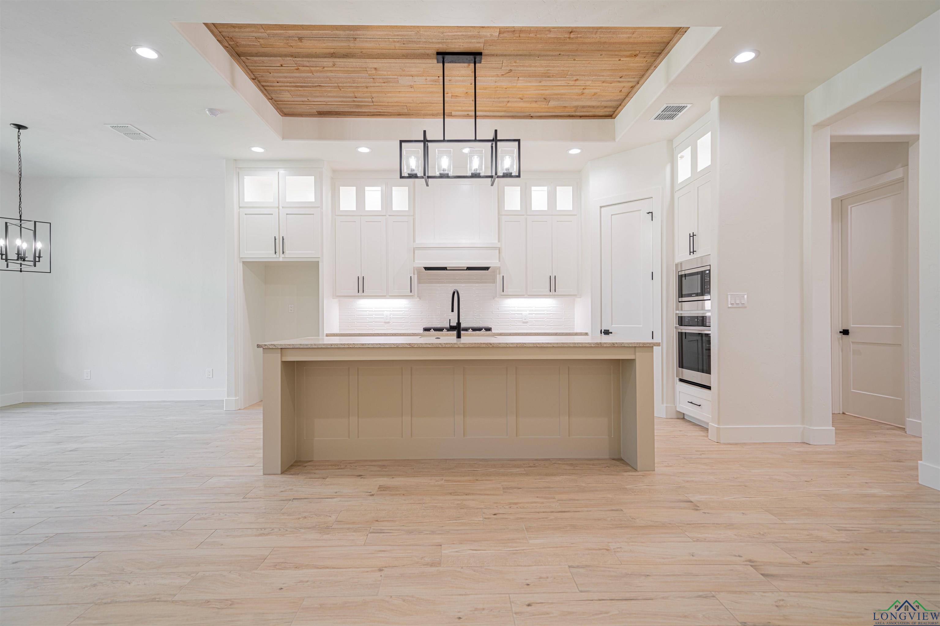 125 Thorn Briar