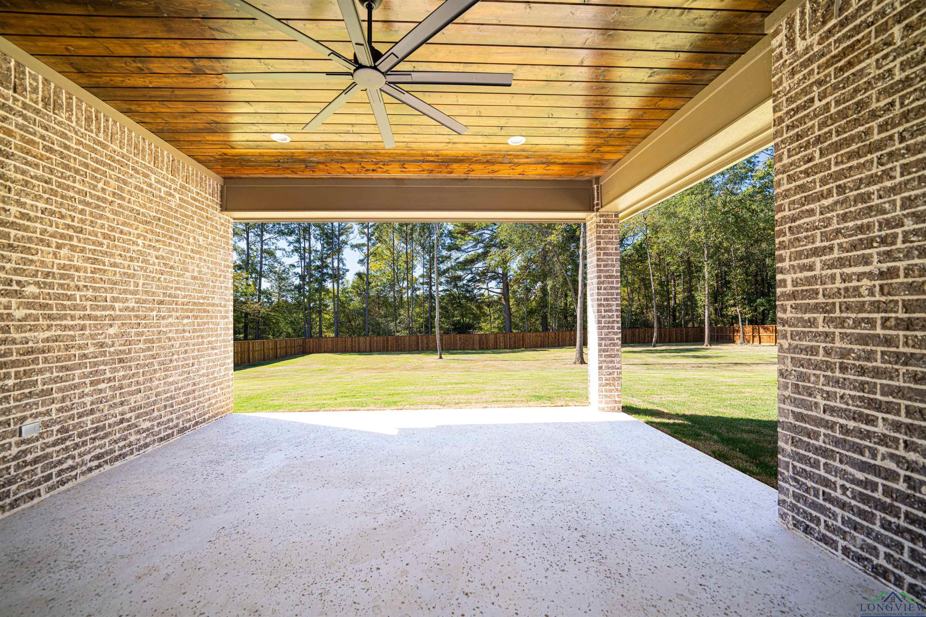 125 Thorn Briar