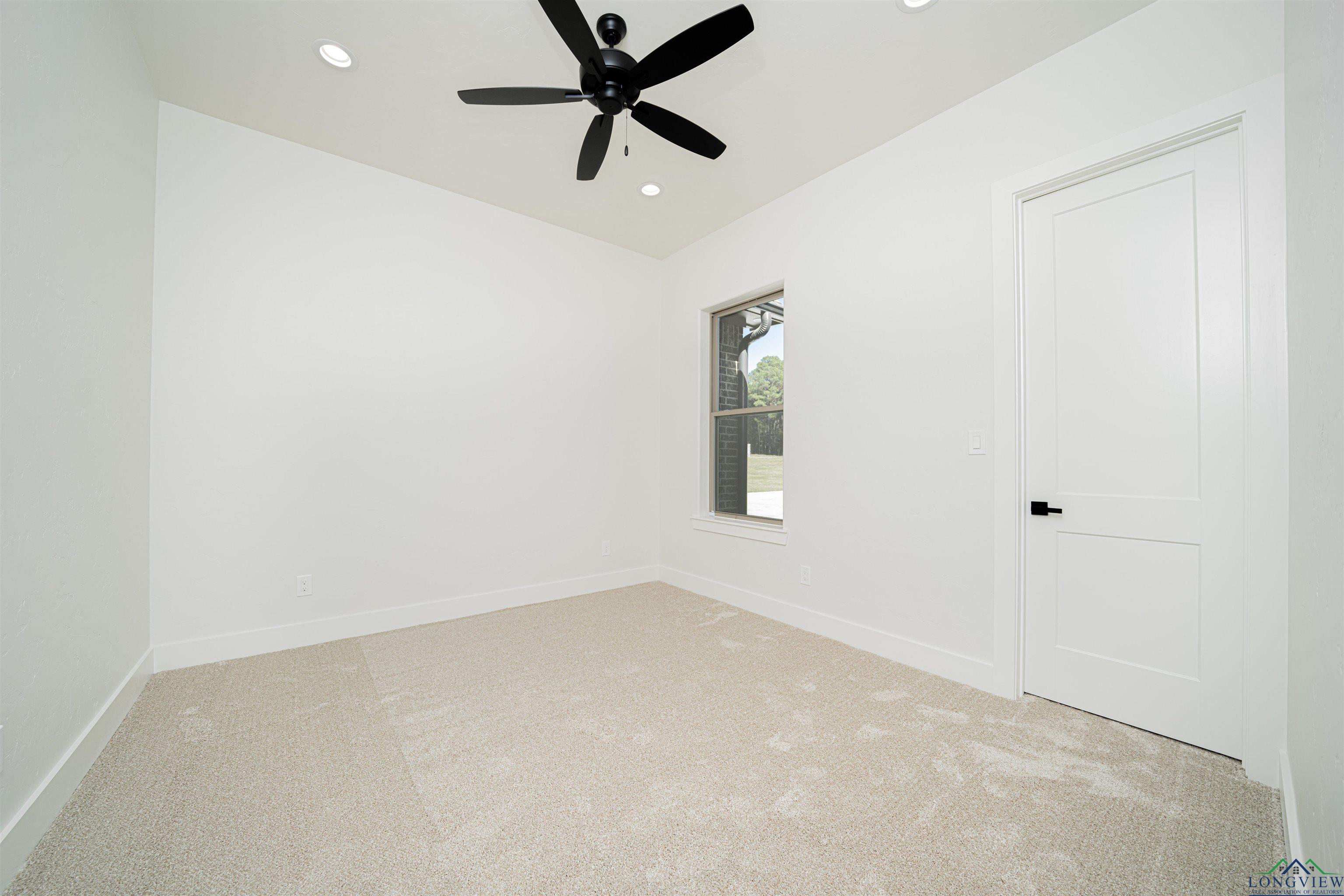 125 Thorn Briar