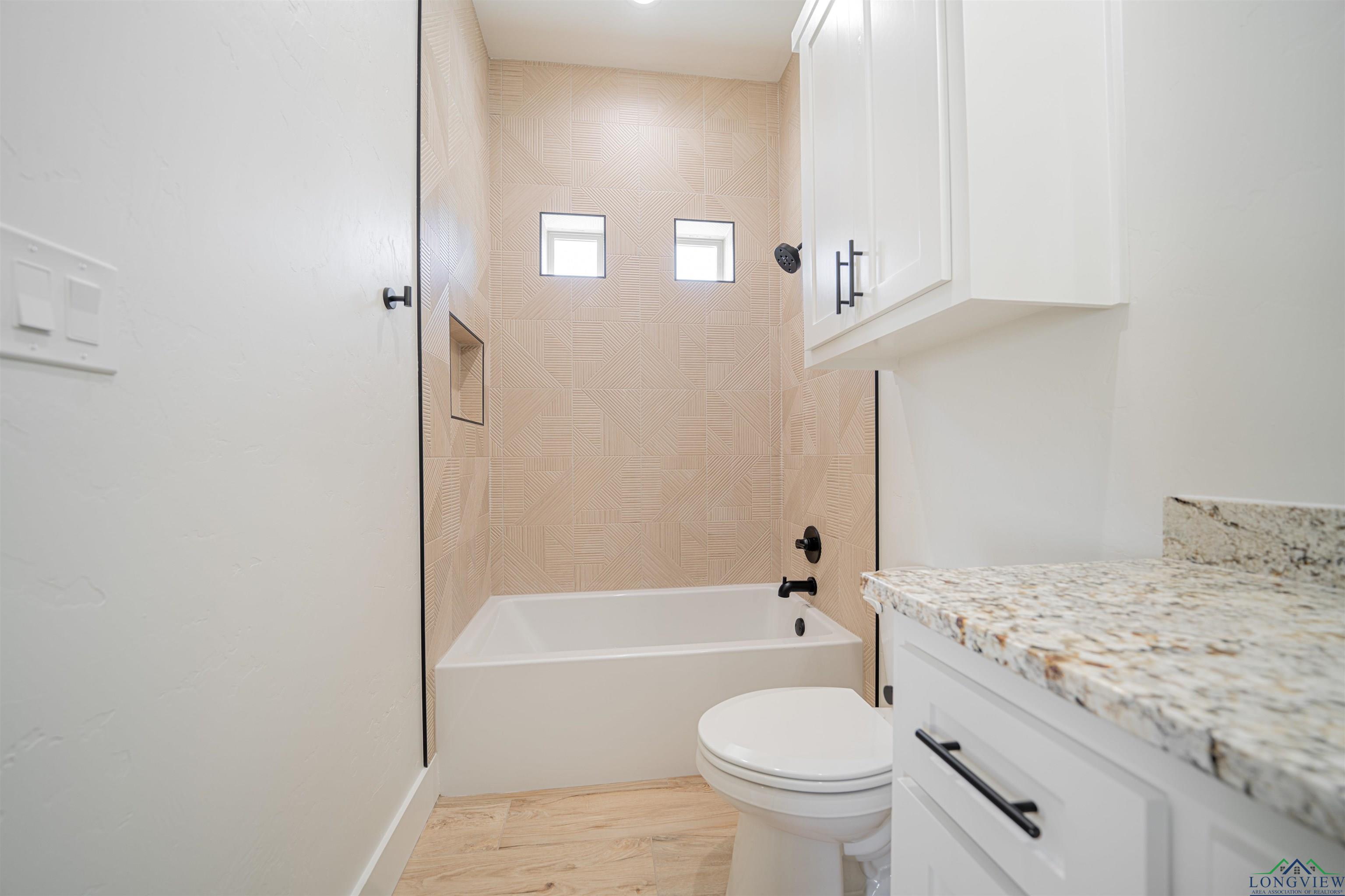 125 Thorn Briar