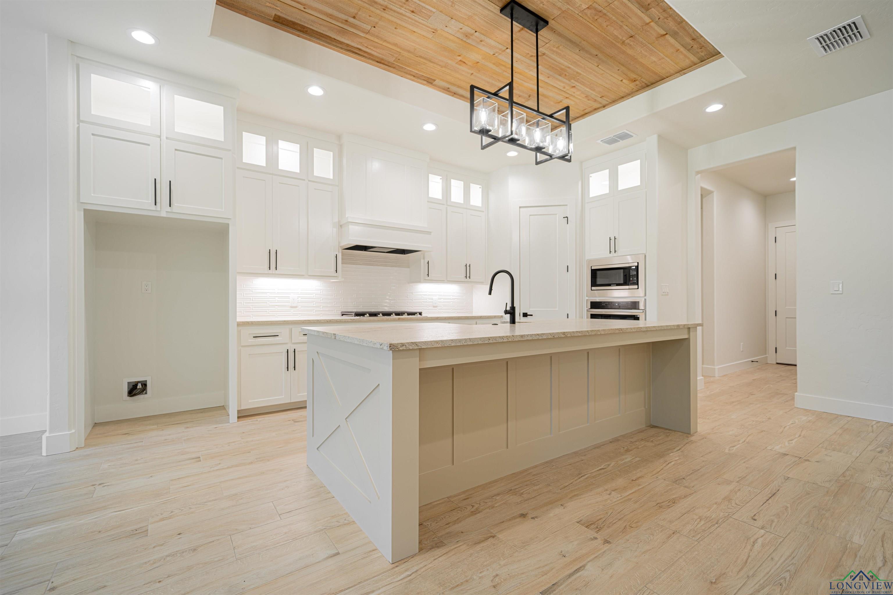 125 Thorn Briar