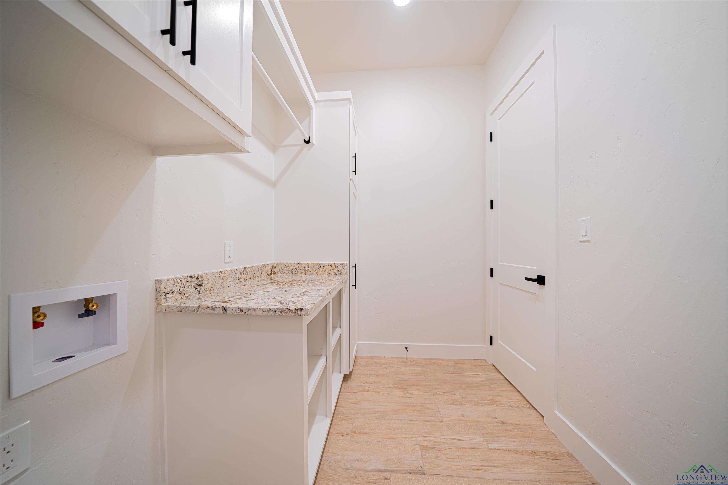 125 Thorn Briar