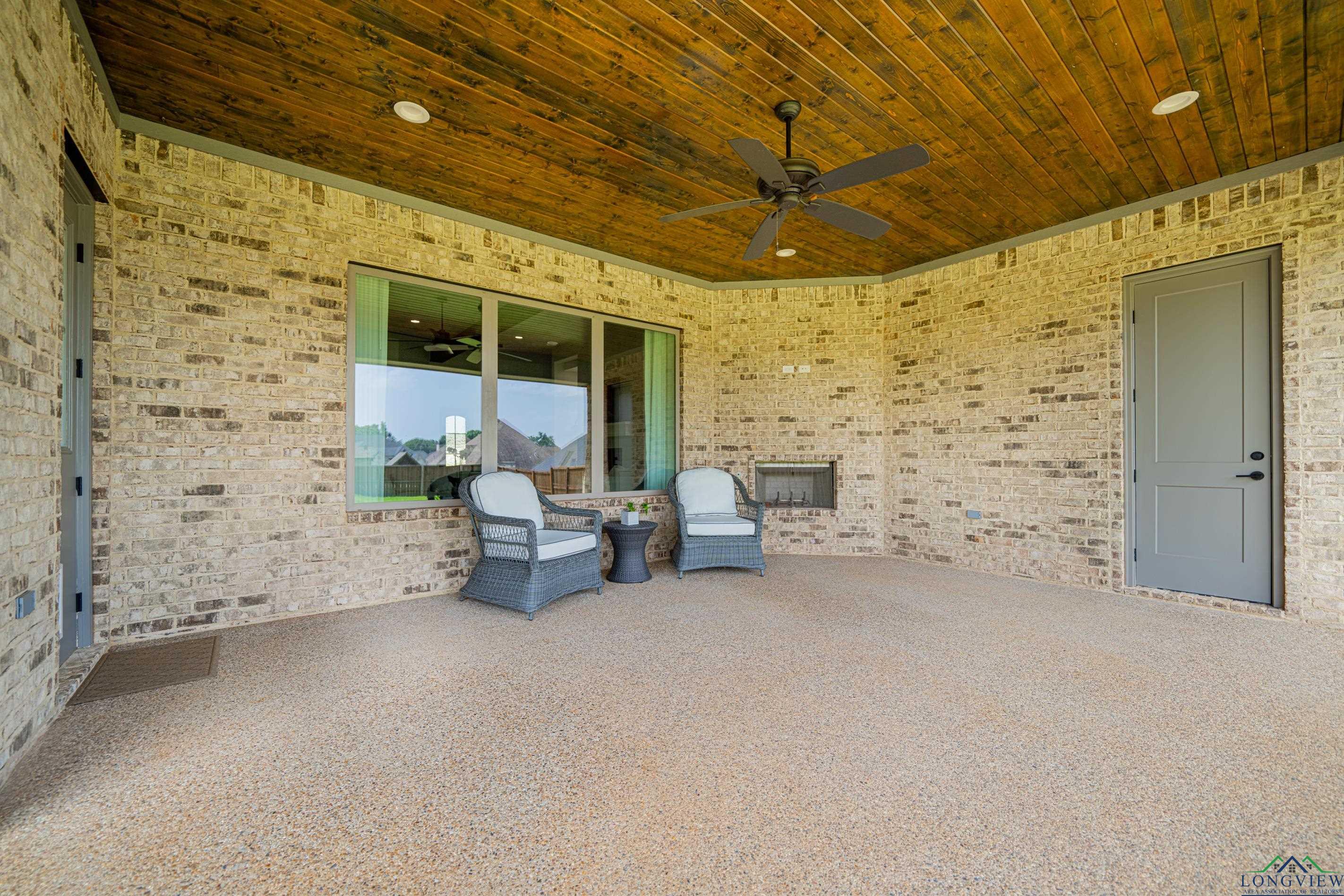 3915 Hidden Hills Cr