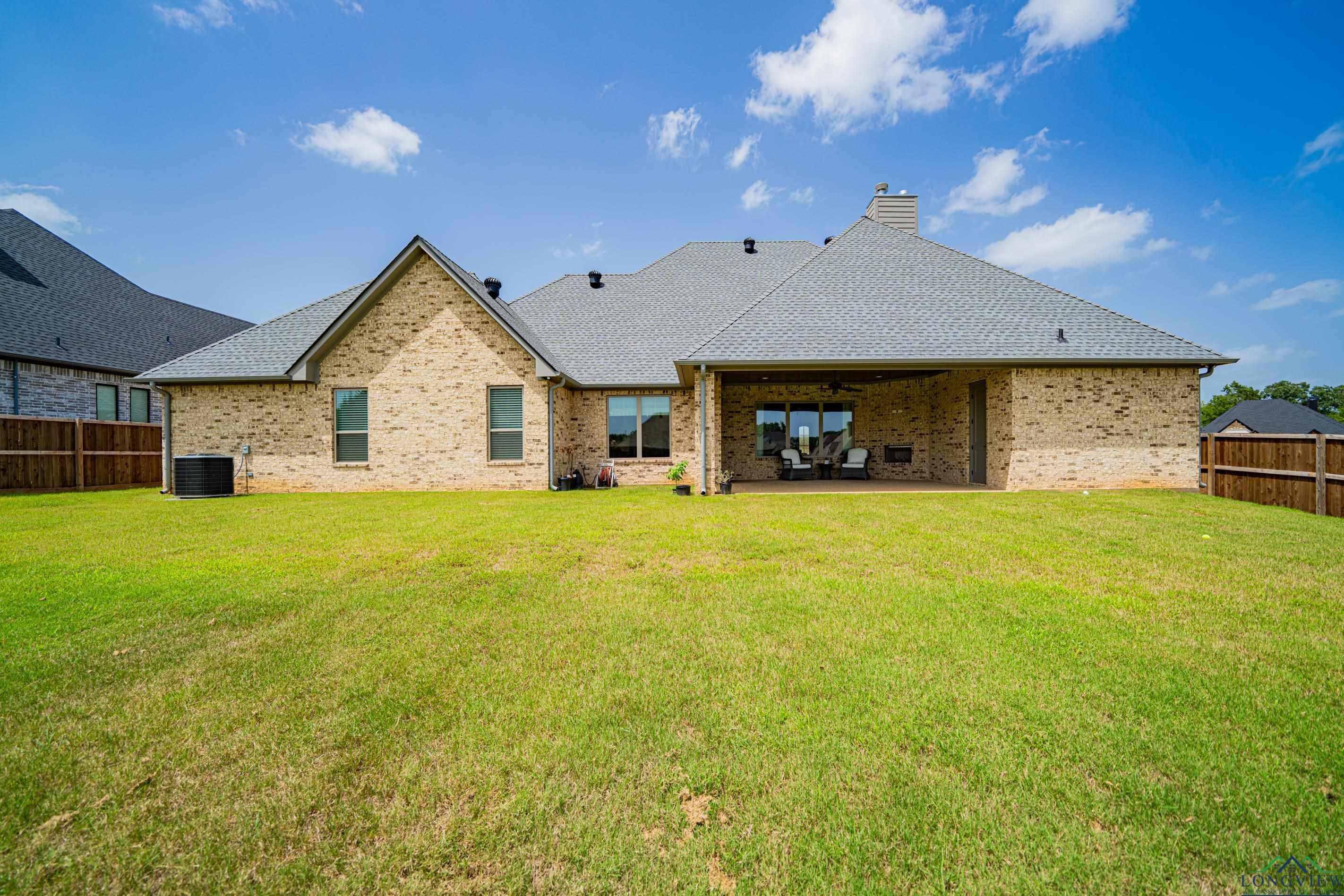 3915 Hidden Hills Cr