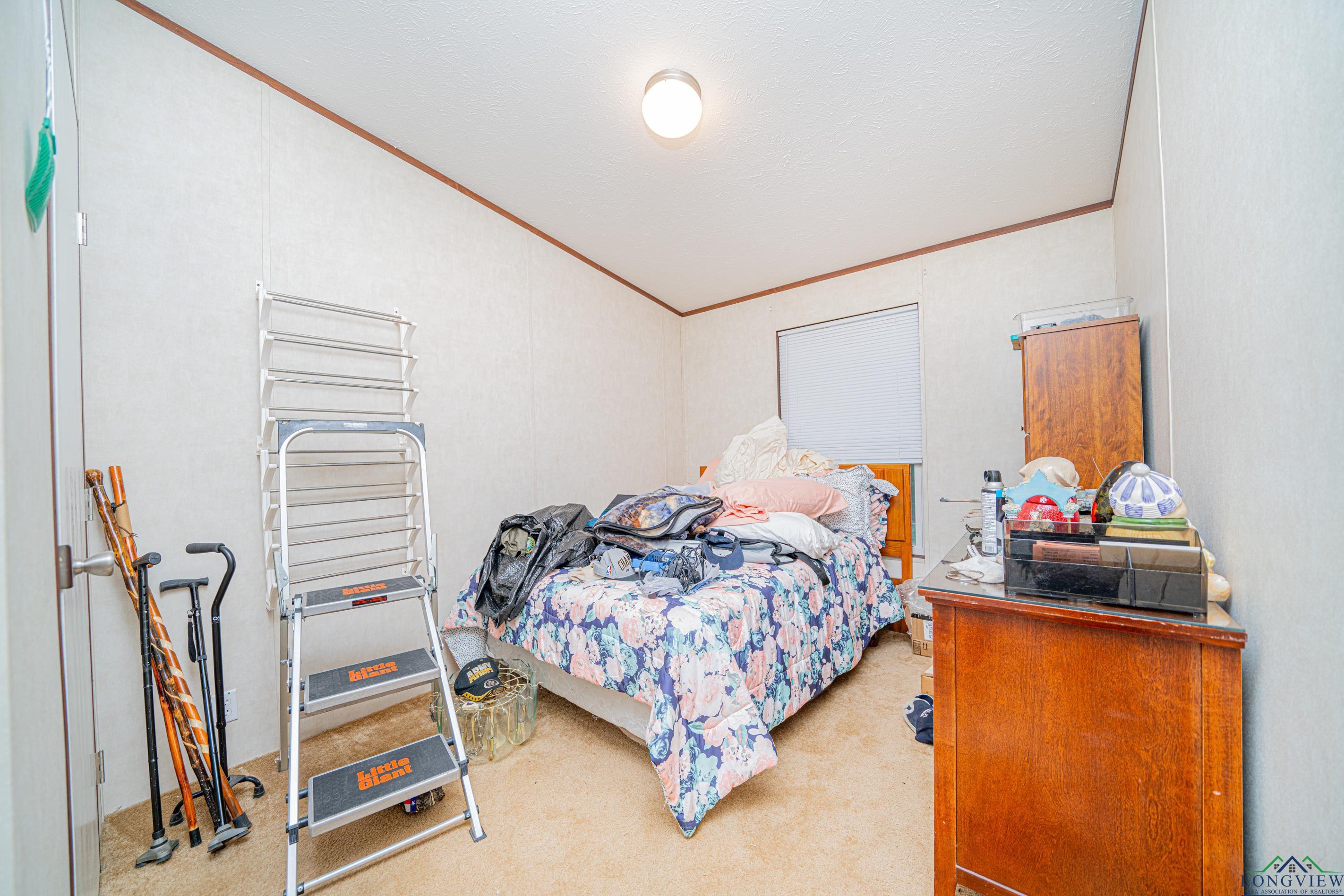 5247 E FM 2625