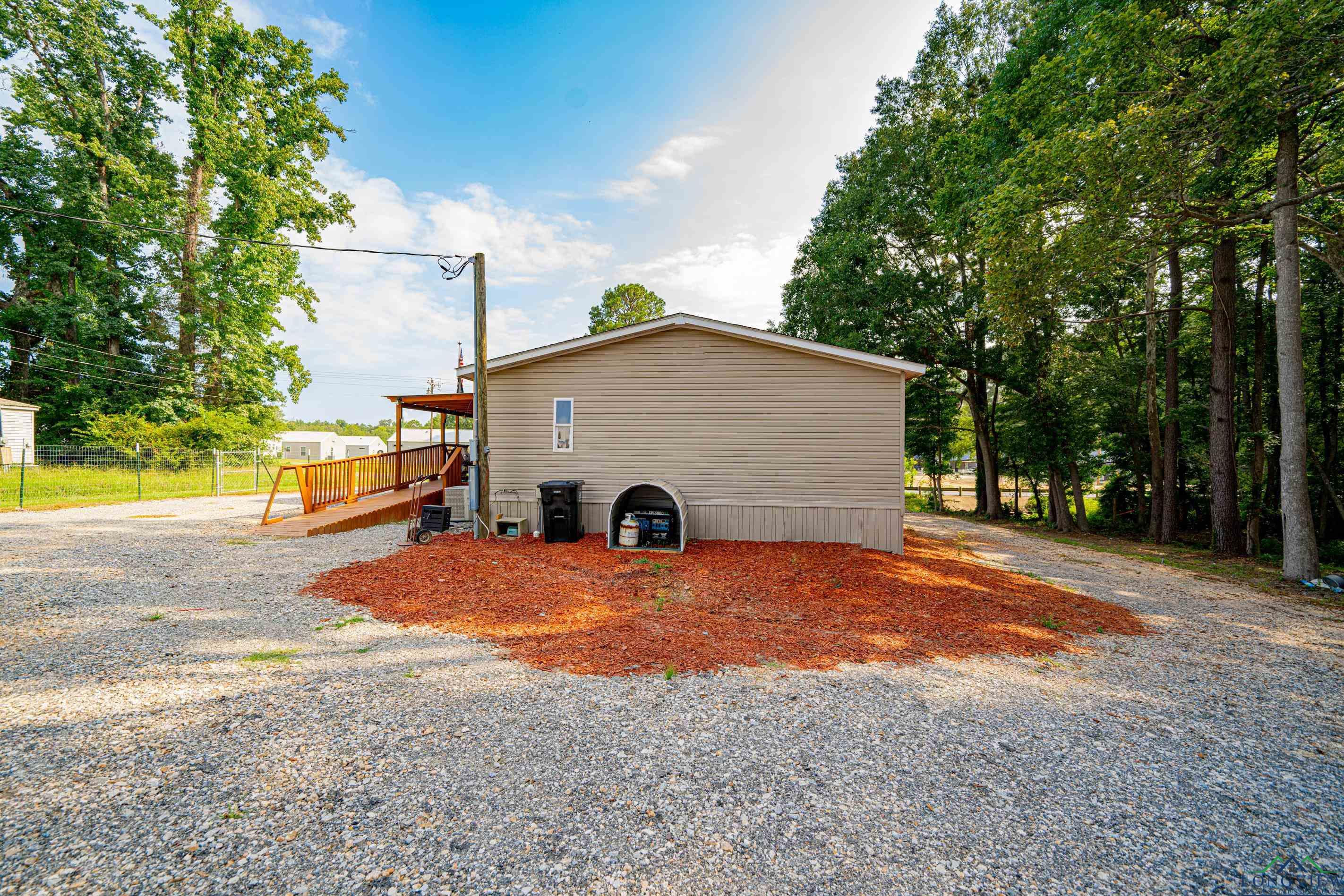 5247 E FM 2625