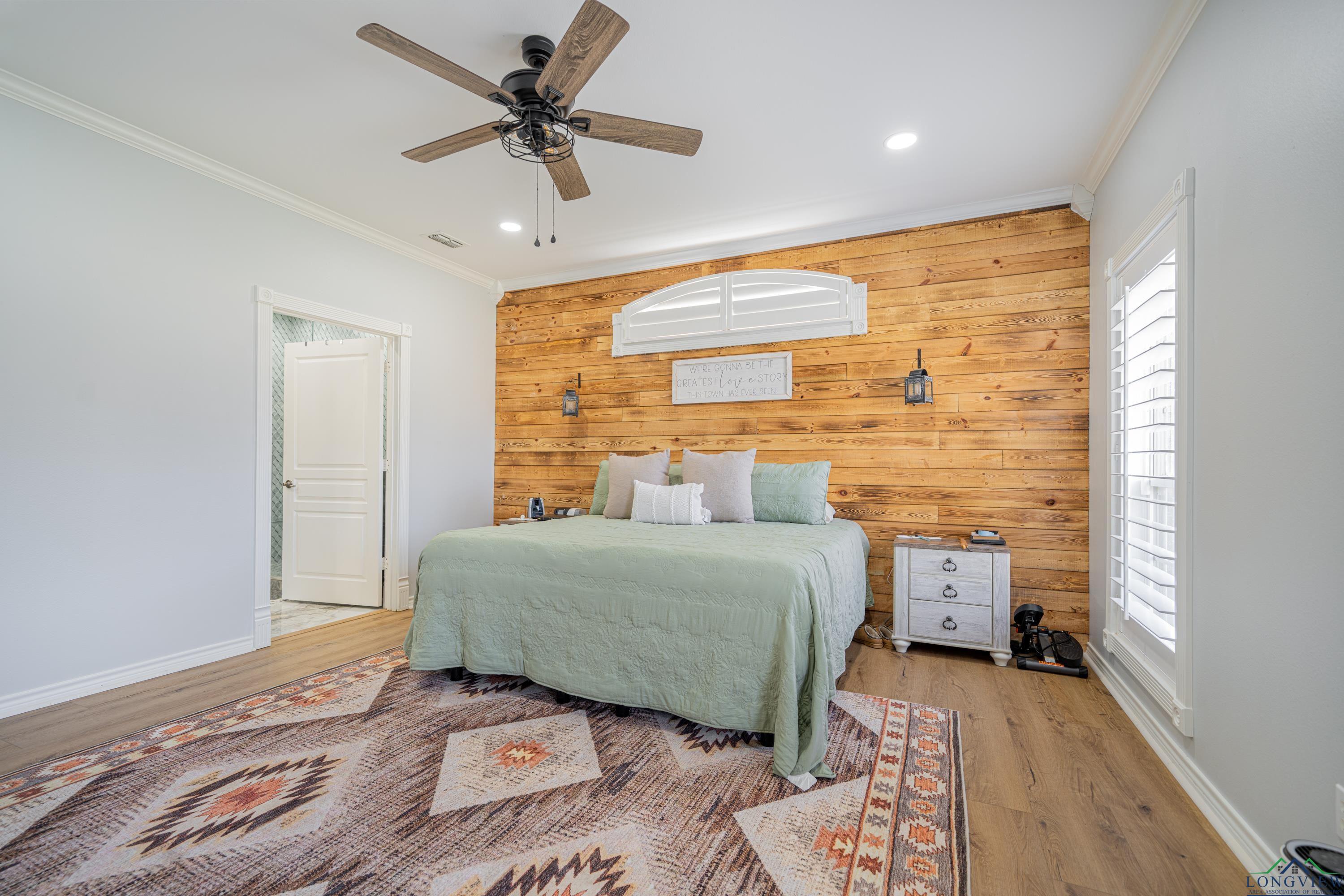 2106 E George Richey