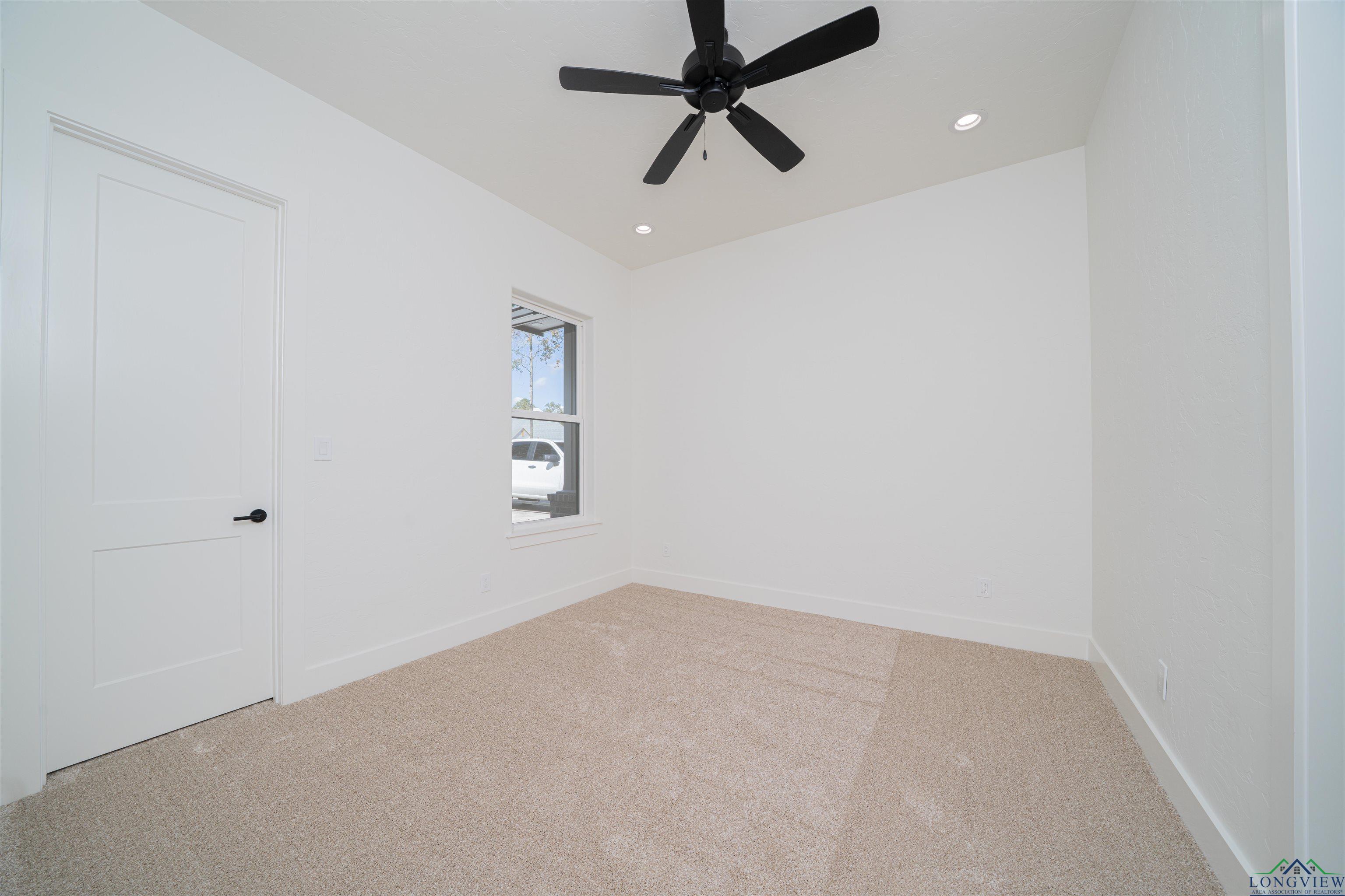 190 Thorn Briar Trail