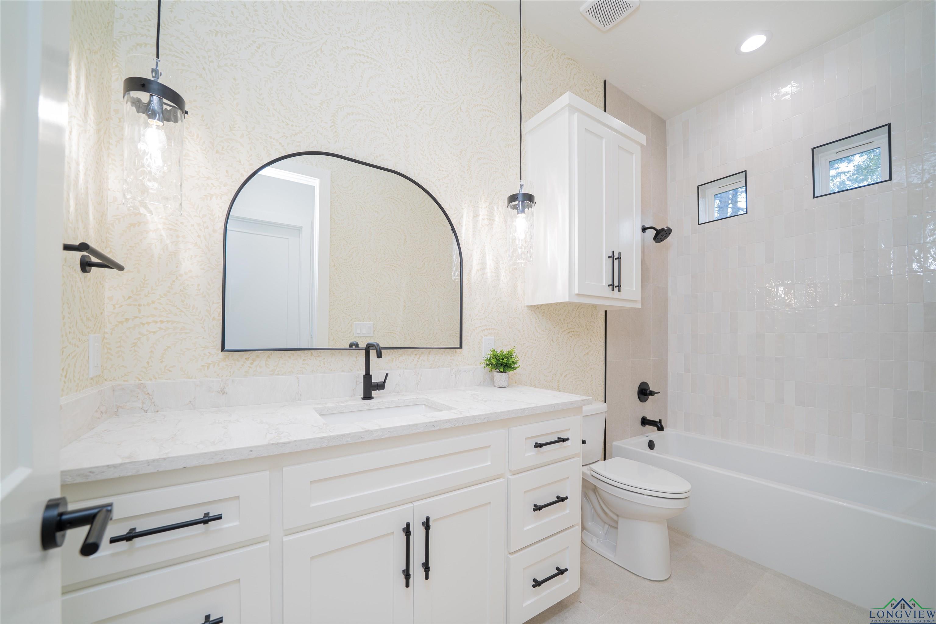 190 Thorn Briar Trail