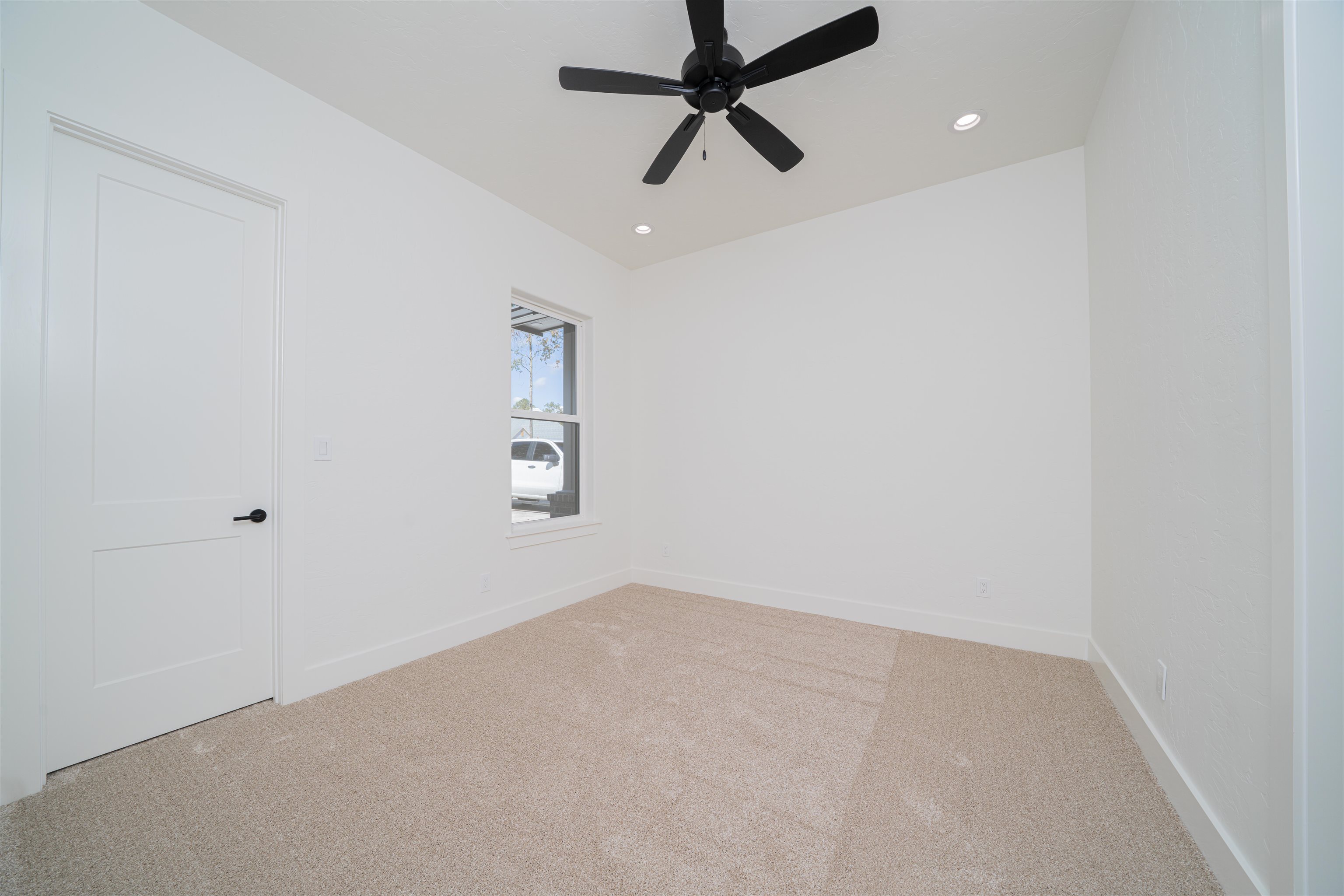 190 Thorn Briar Trail