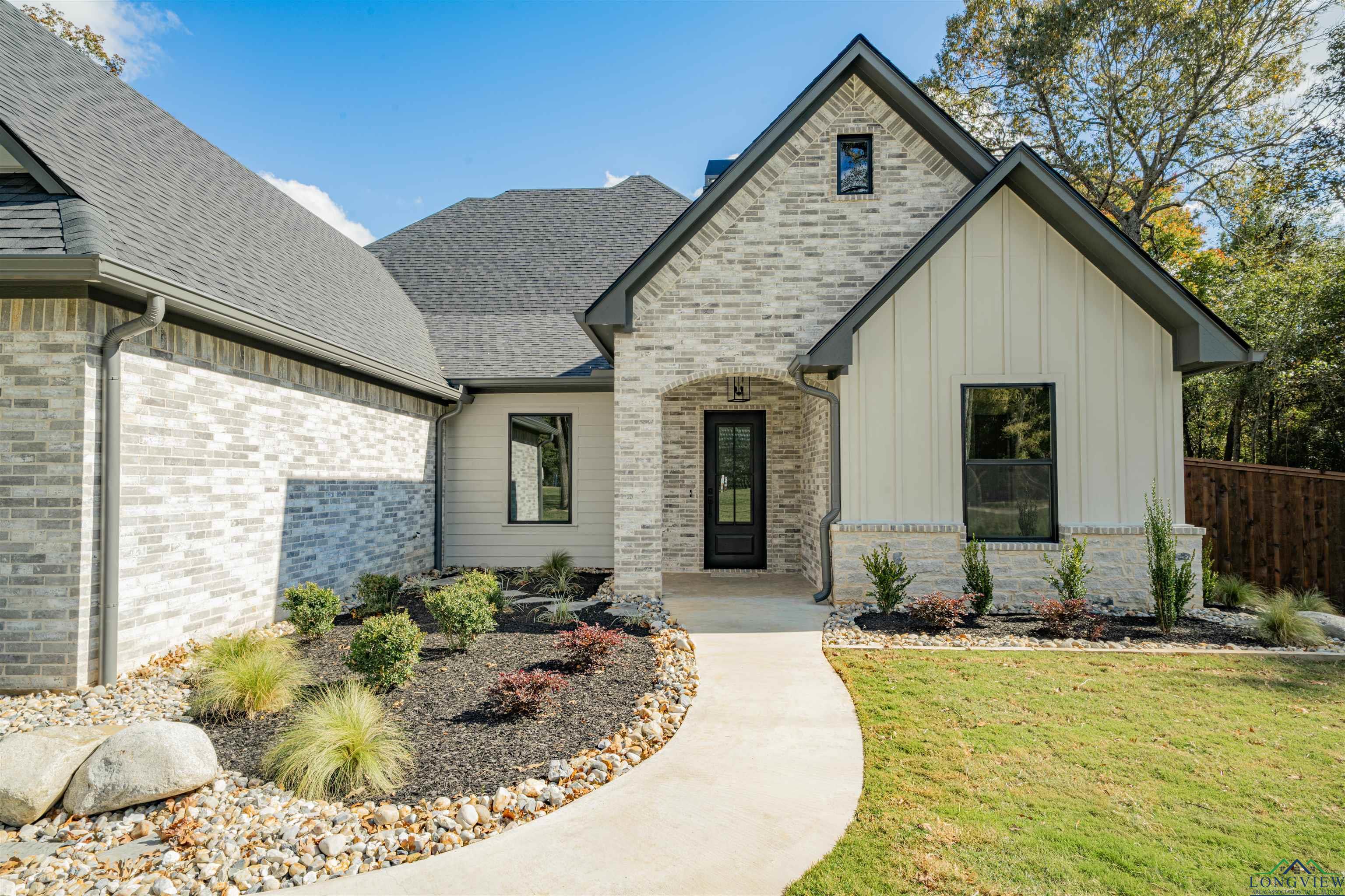 190 Thorn Briar Trail