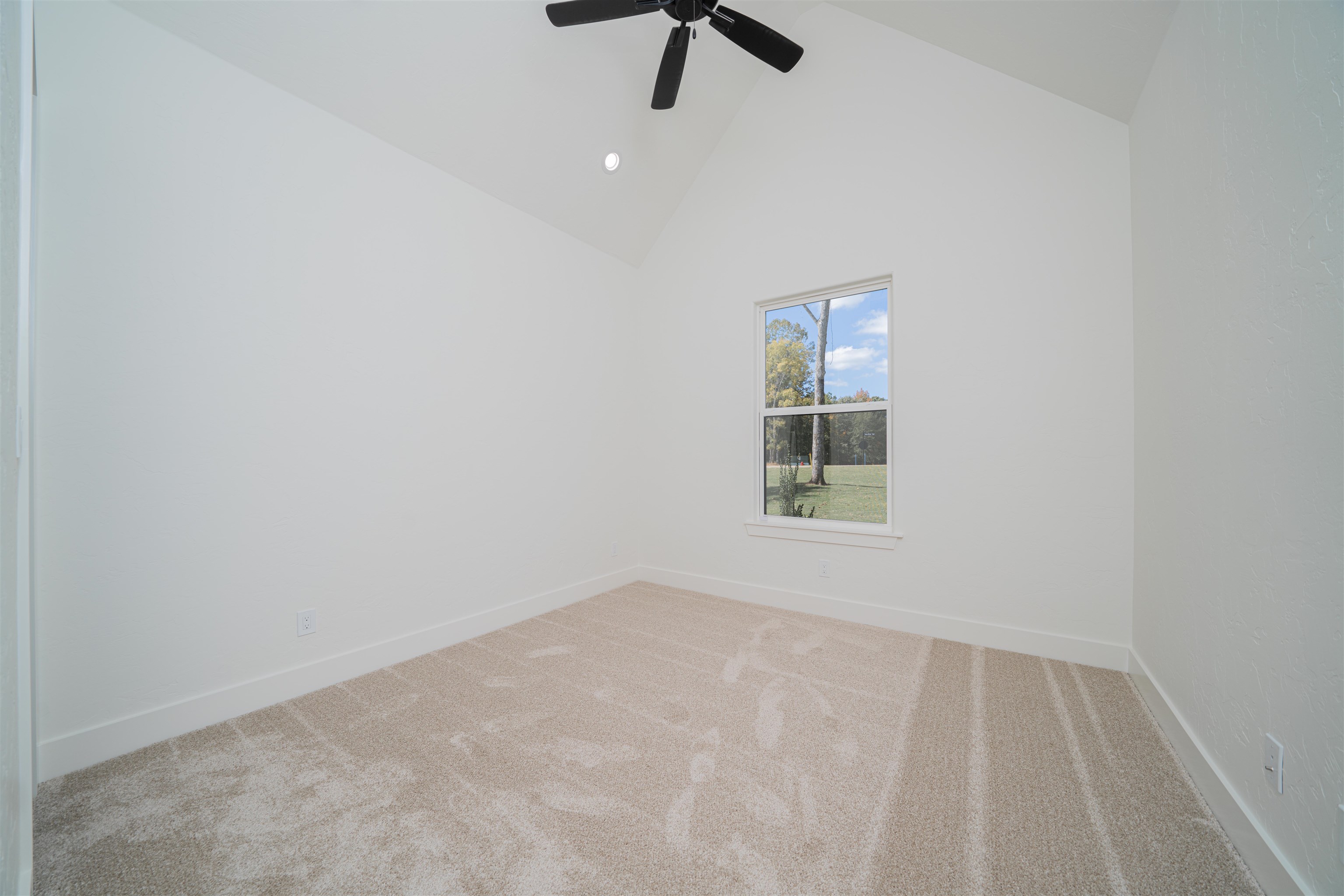 190 Thorn Briar Trail