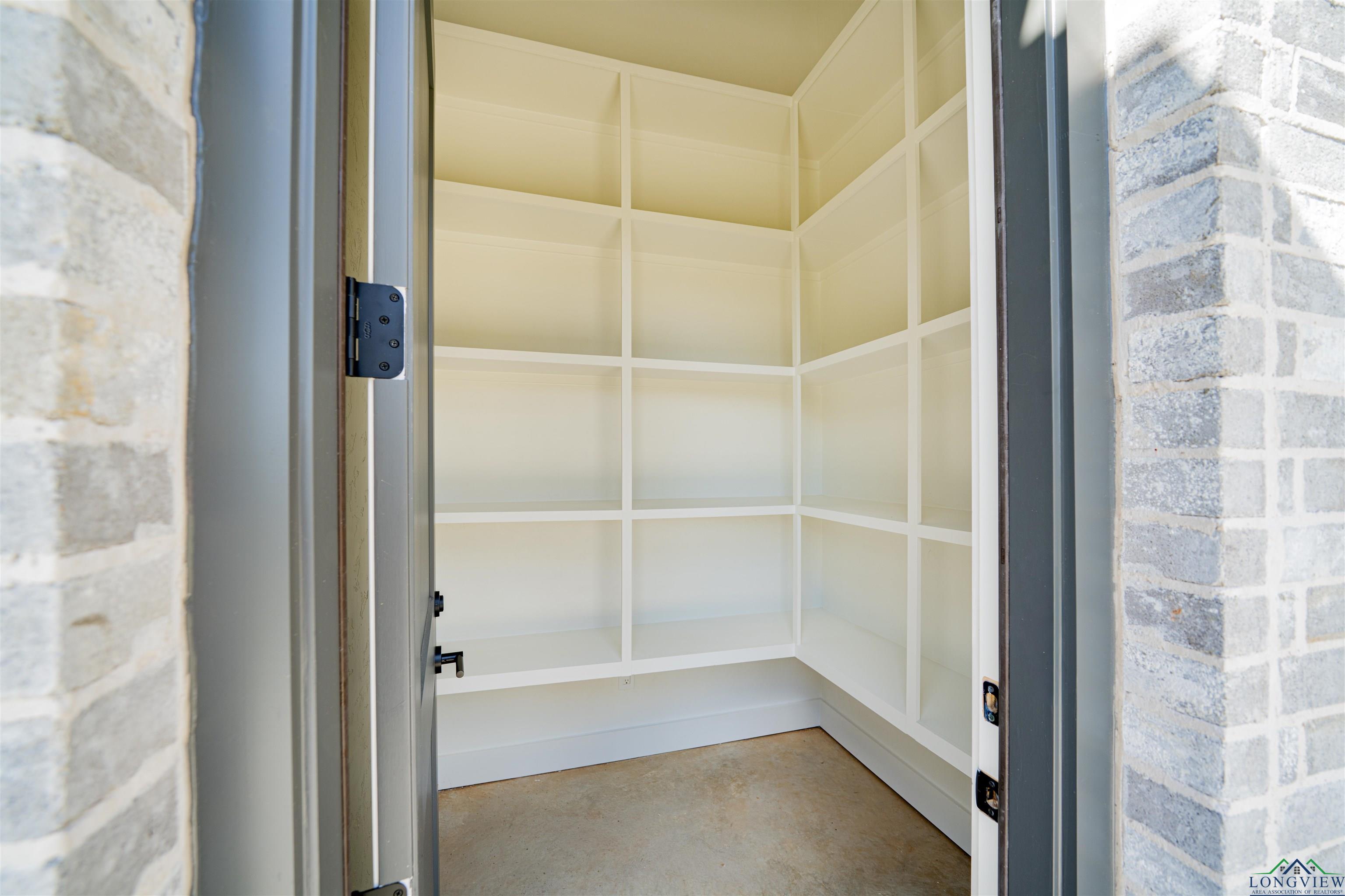 190 Thorn Briar Trail