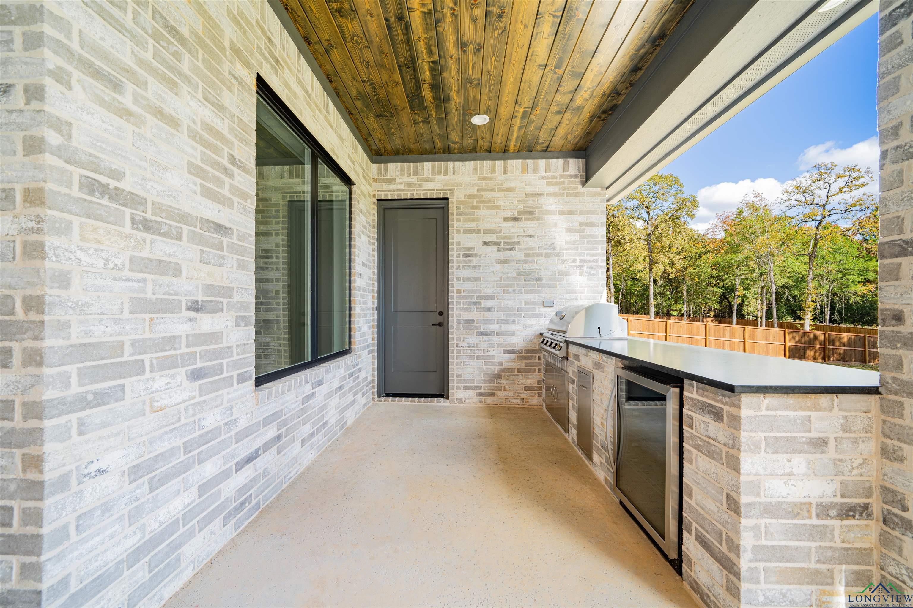 190 Thorn Briar Trail