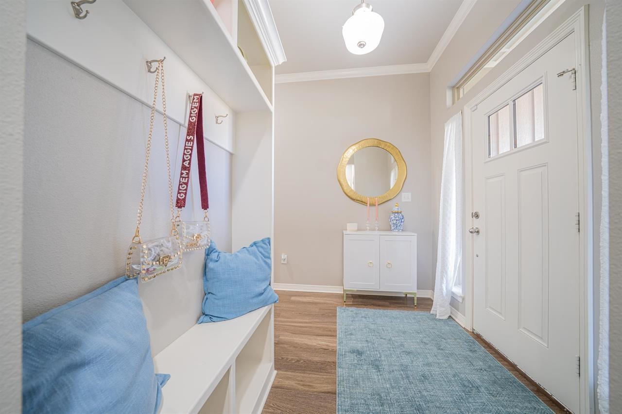 2931 Meadow Brook Trail