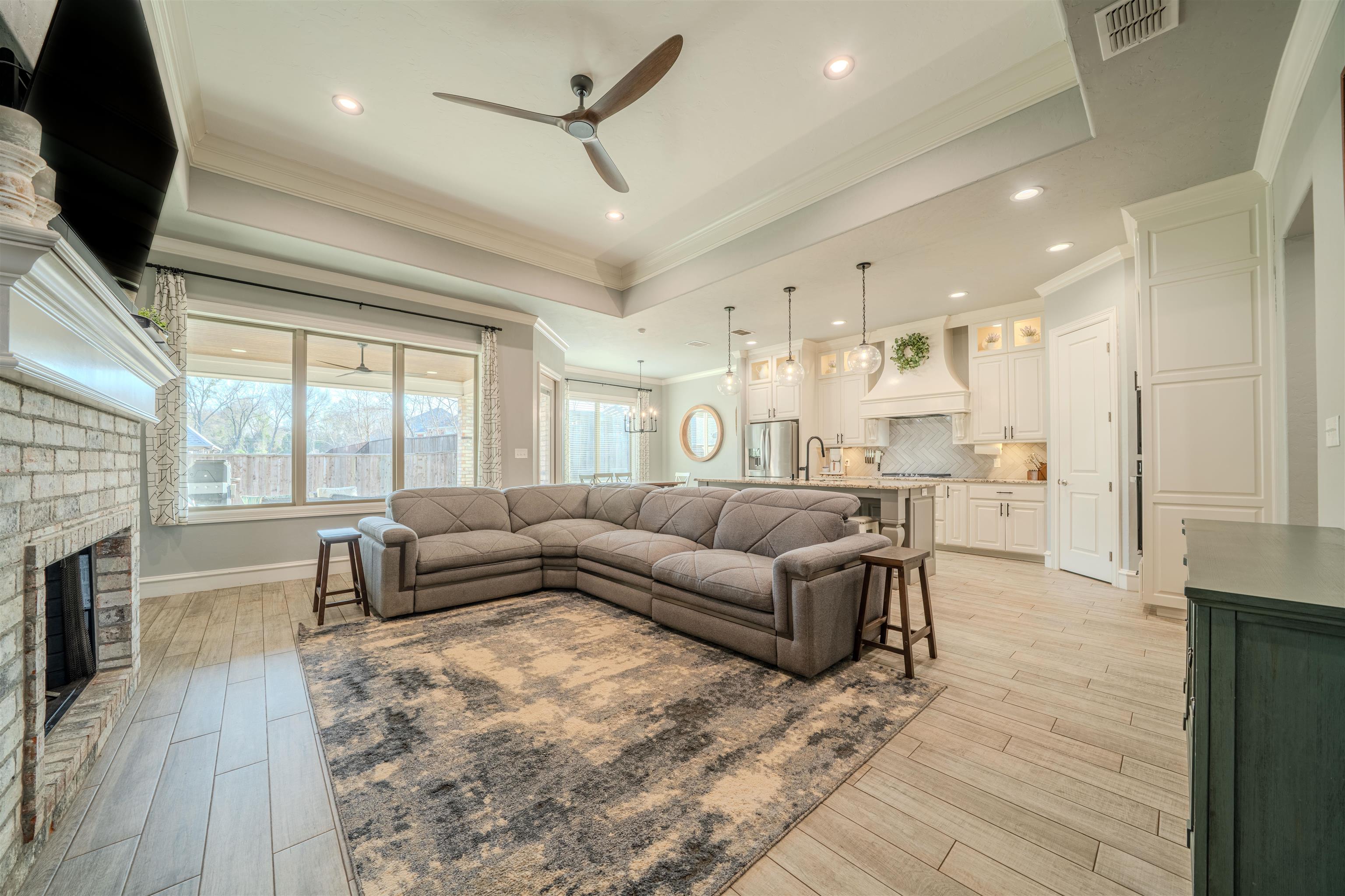 4028 Hidden Hills Cir