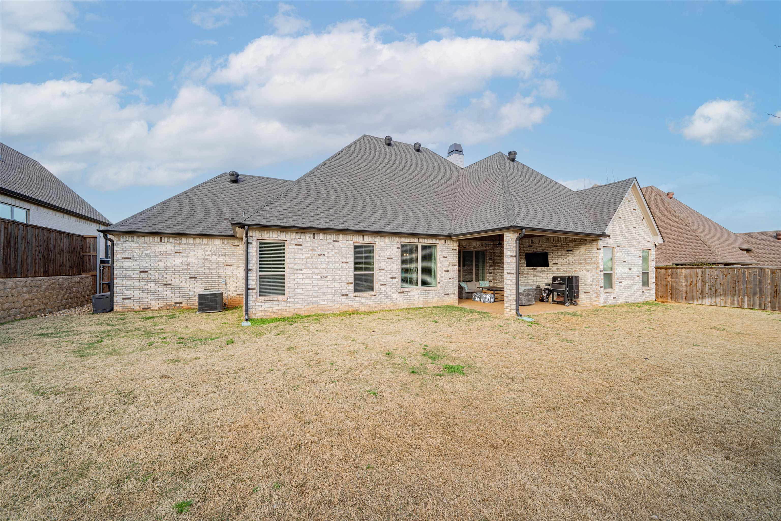 4028 Hidden Hills Cir