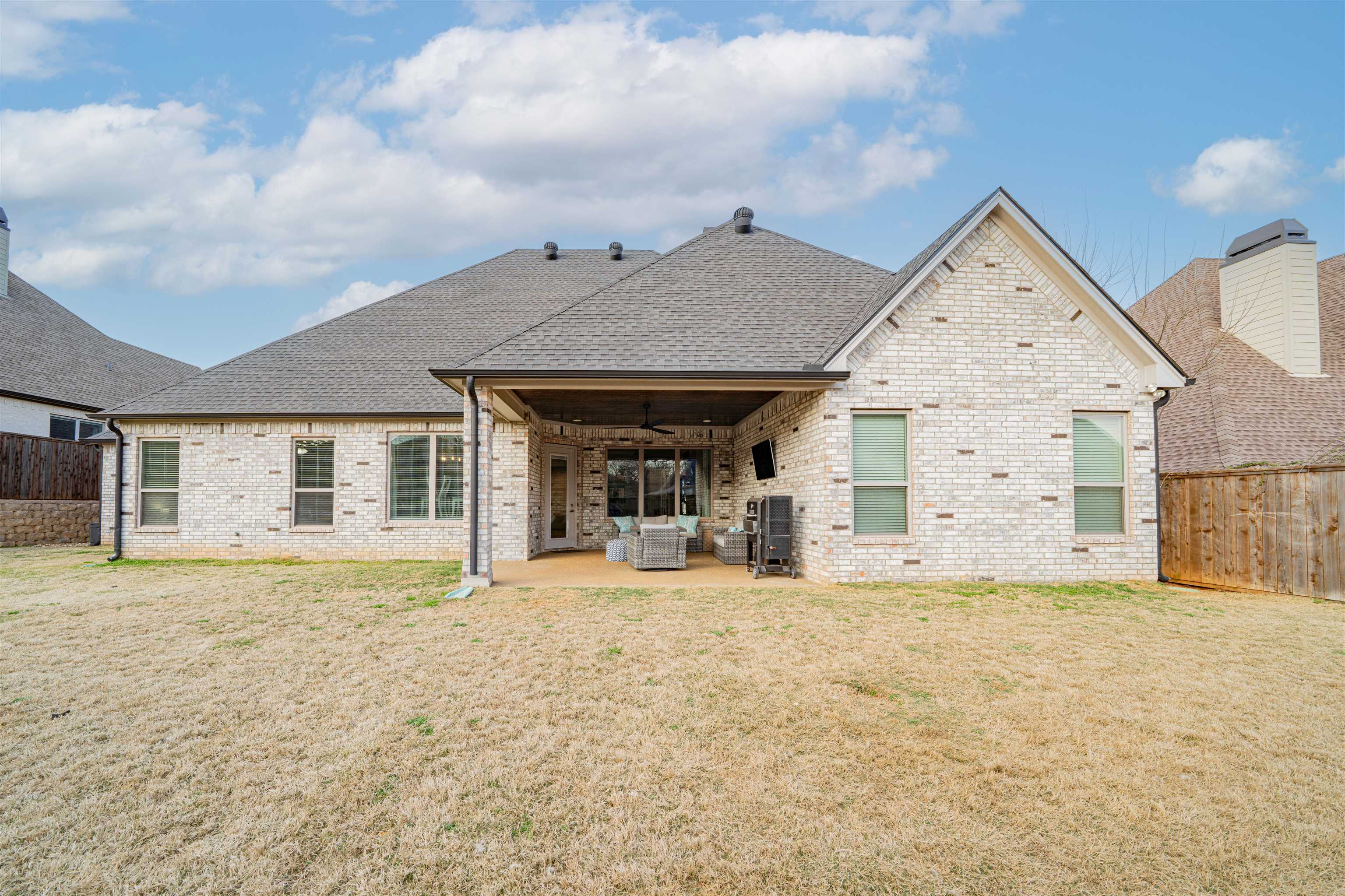 4028 Hidden Hills Cir