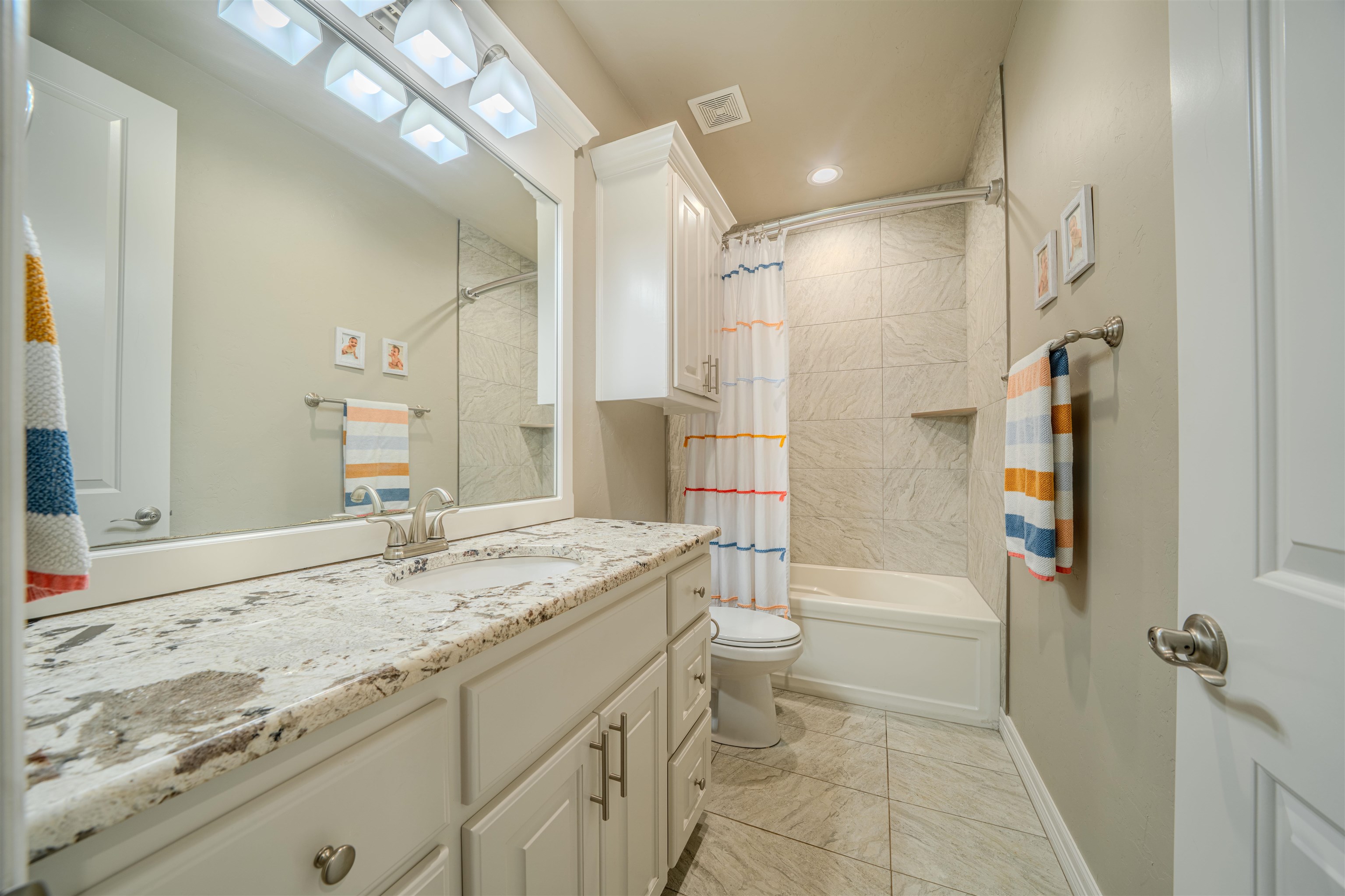 4028 Hidden Hills Cir