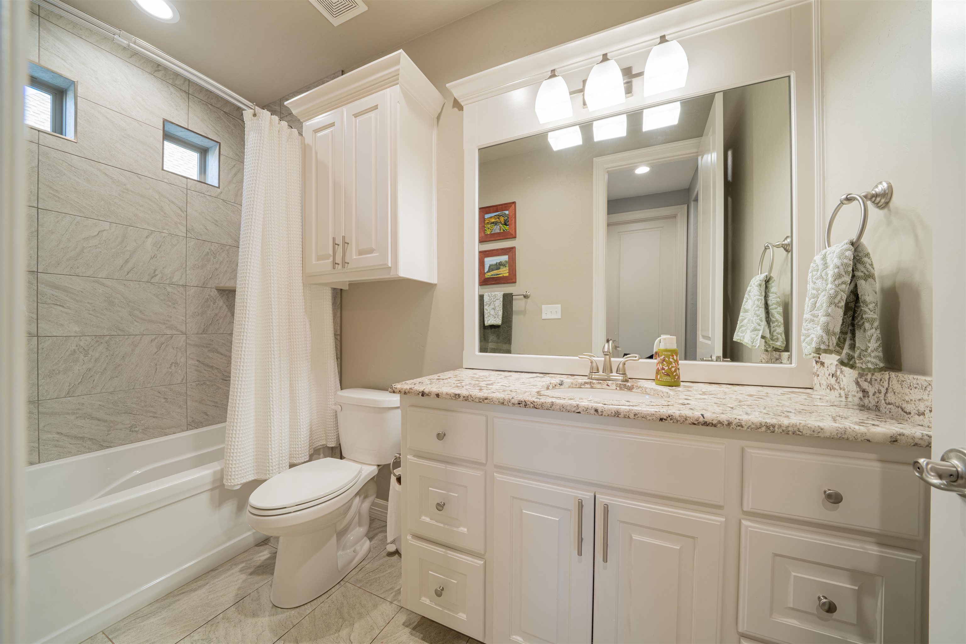 4028 Hidden Hills Cir