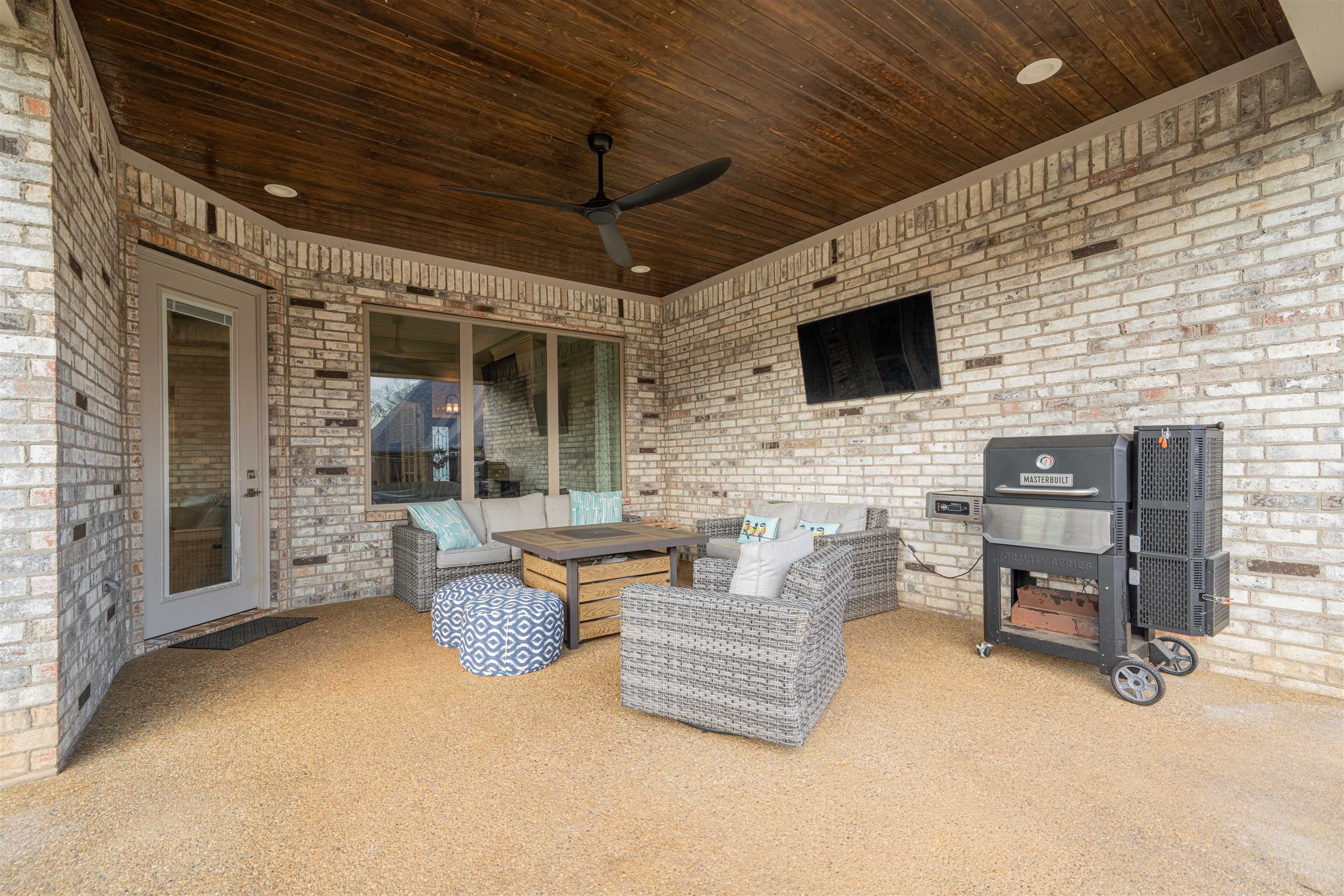 4028 Hidden Hills Cir