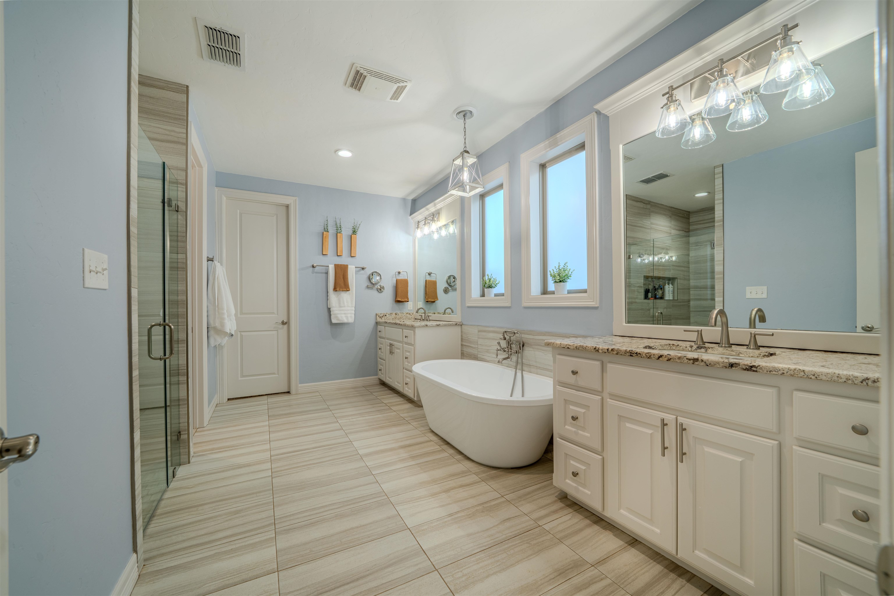 4028 Hidden Hills Cir