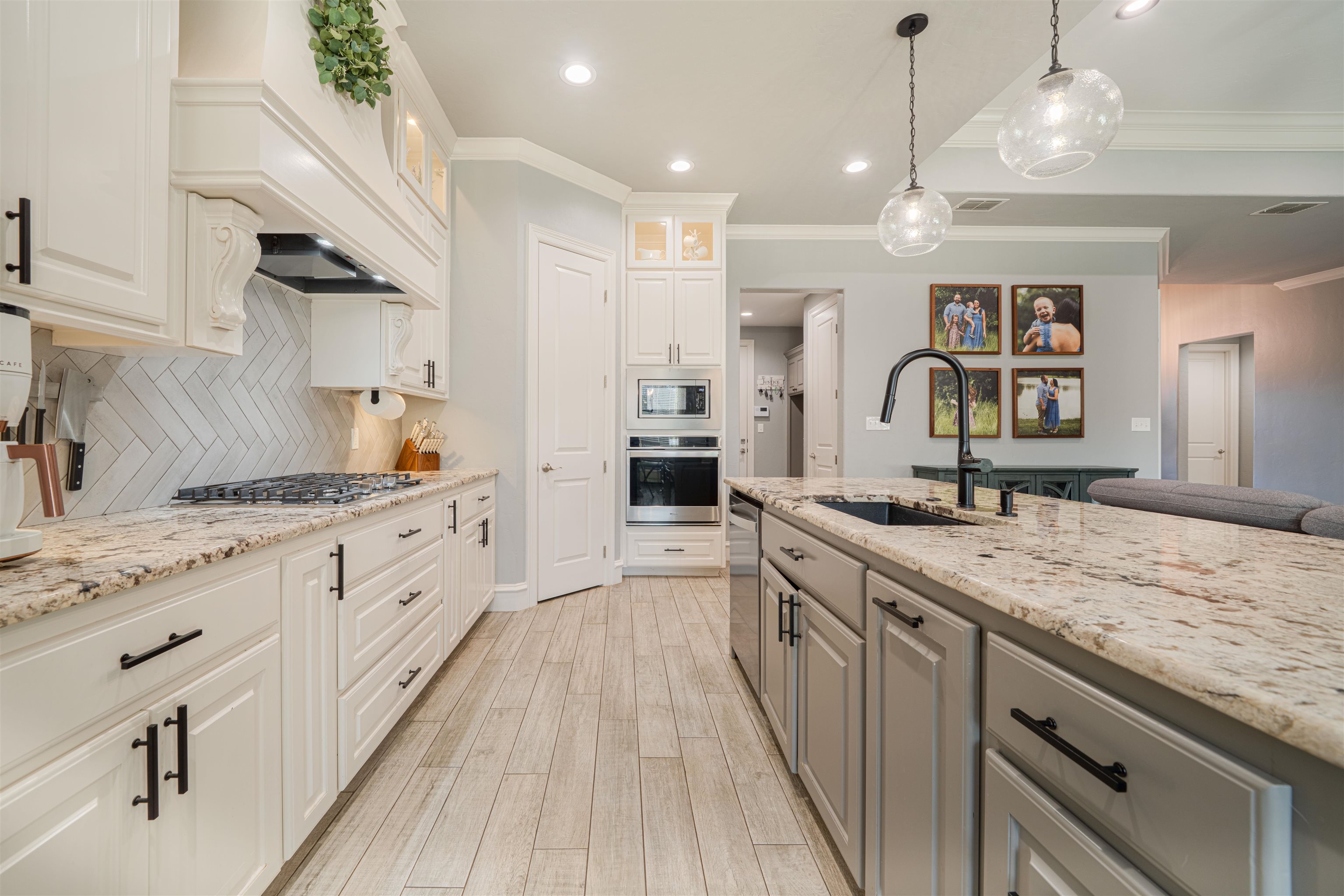 4028 Hidden Hills Cir