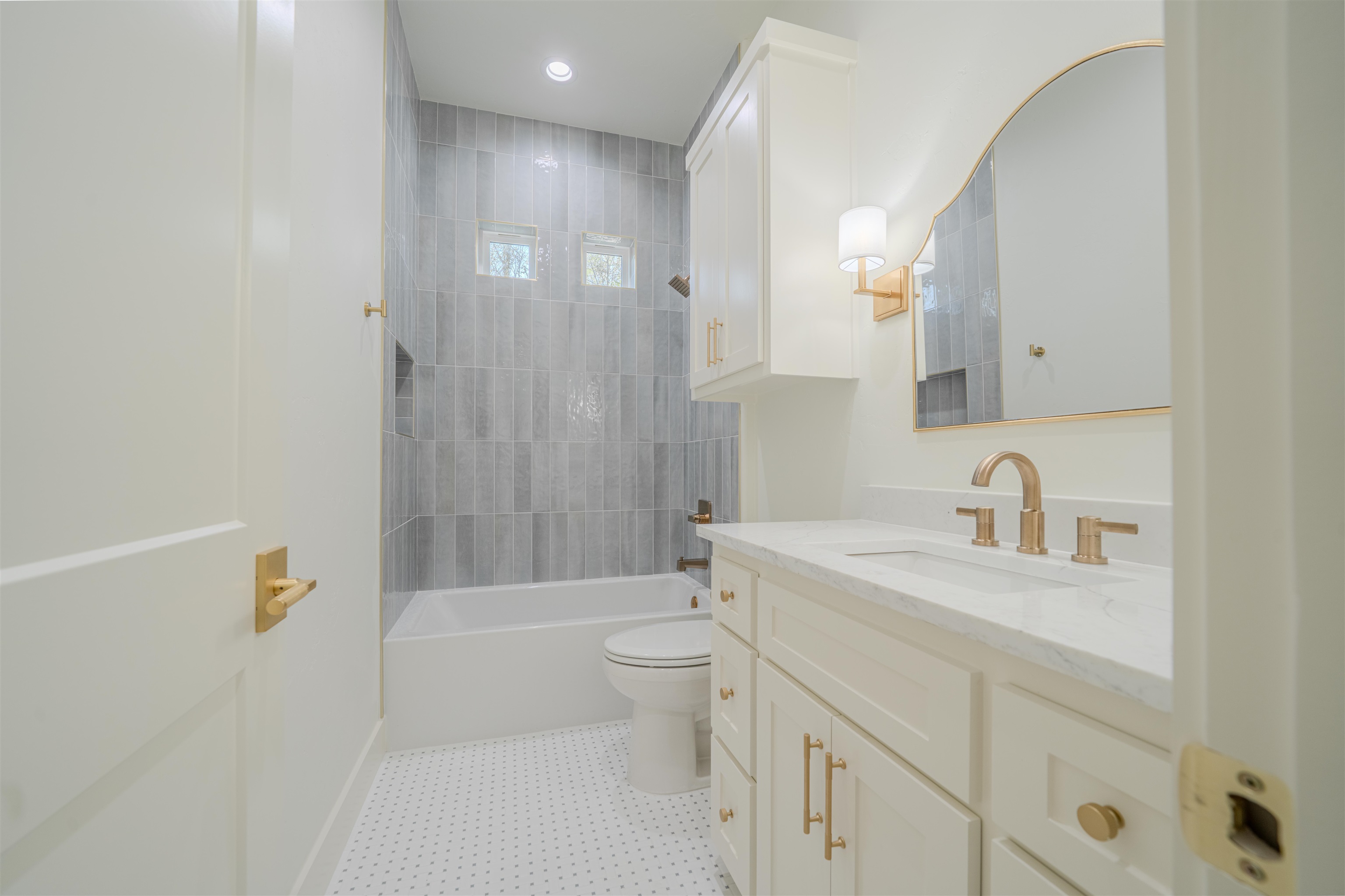 205 Thorn Briar Trail