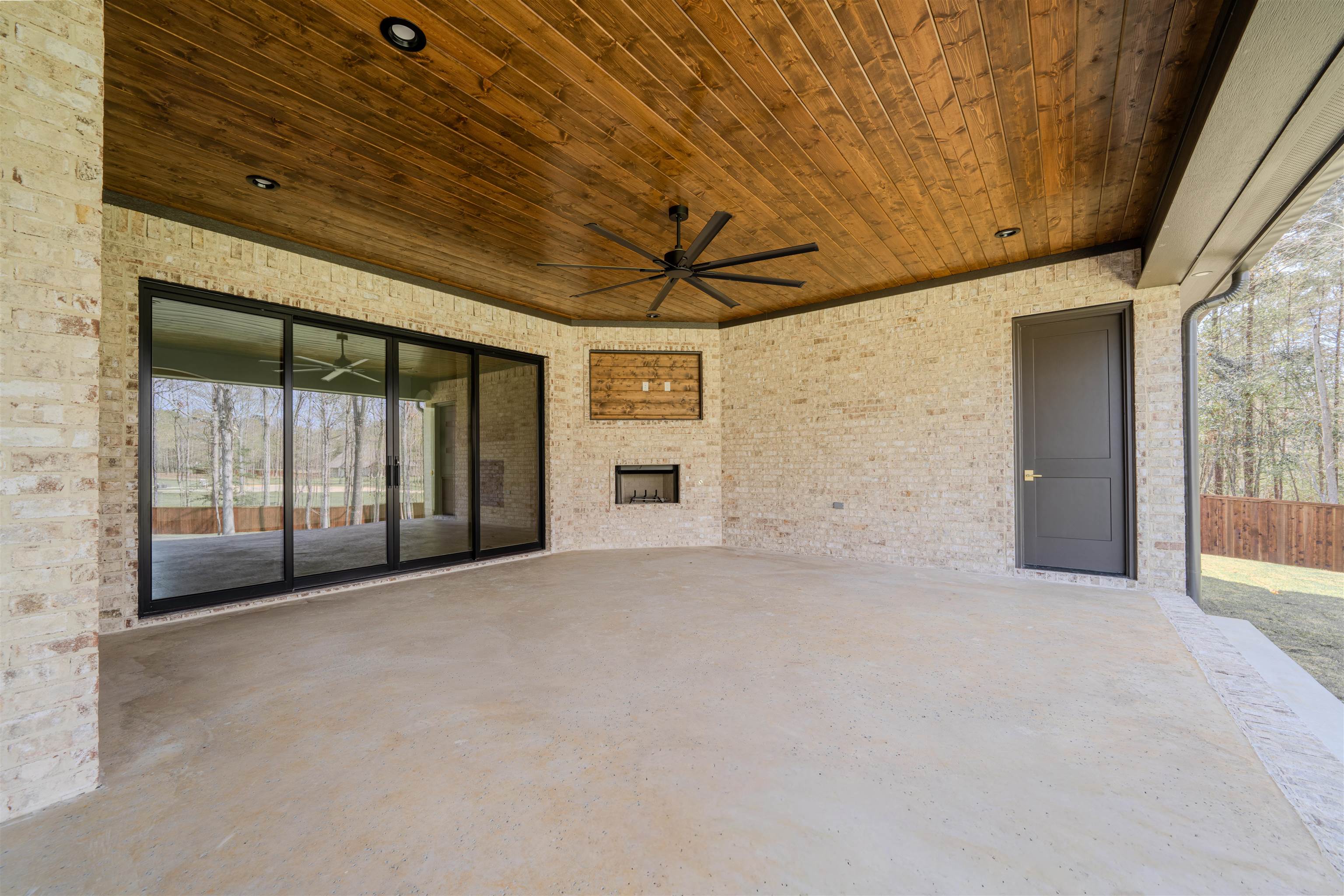 205 Thorn Briar Trail