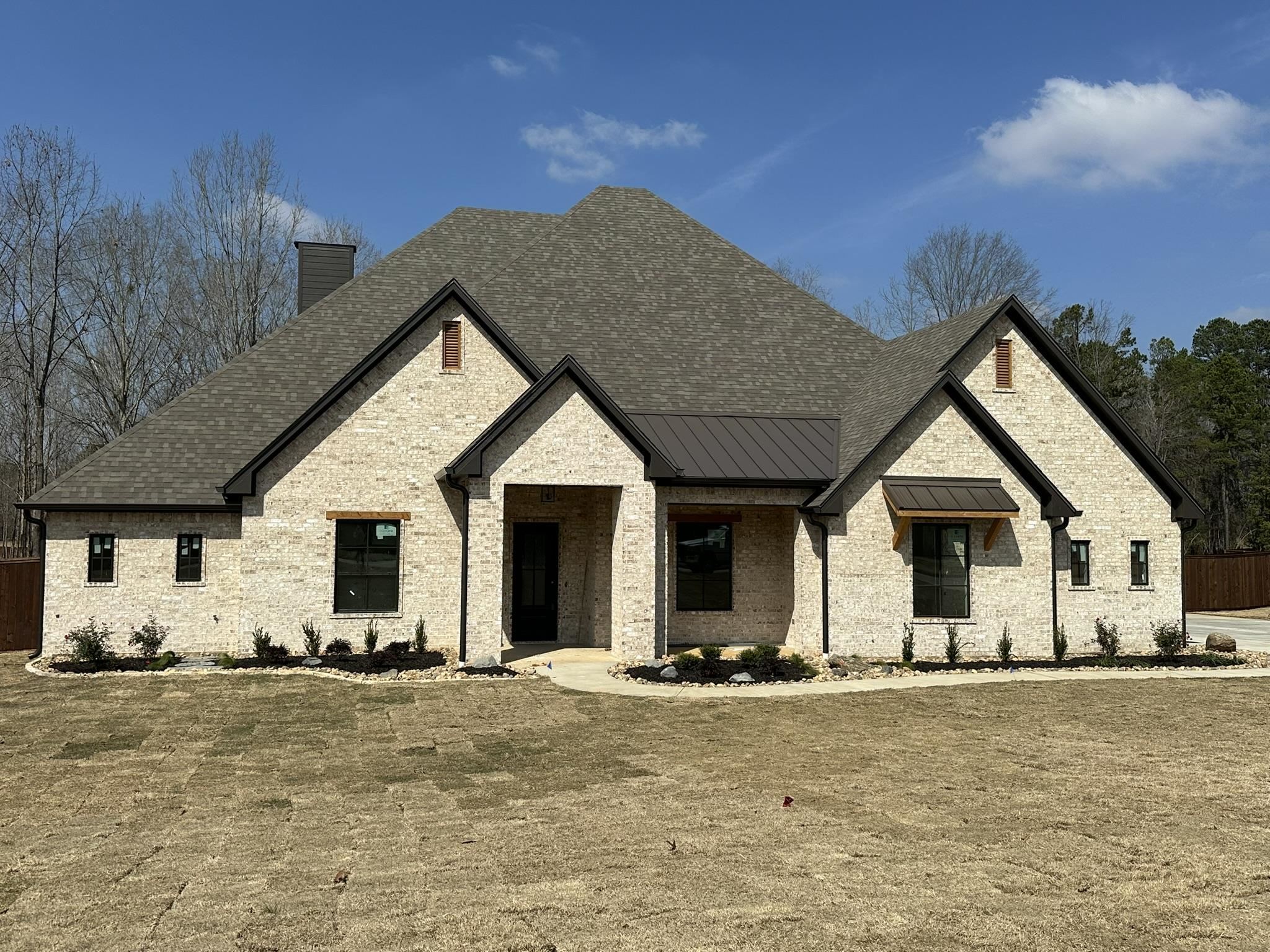 205 Thorn Briar Trail