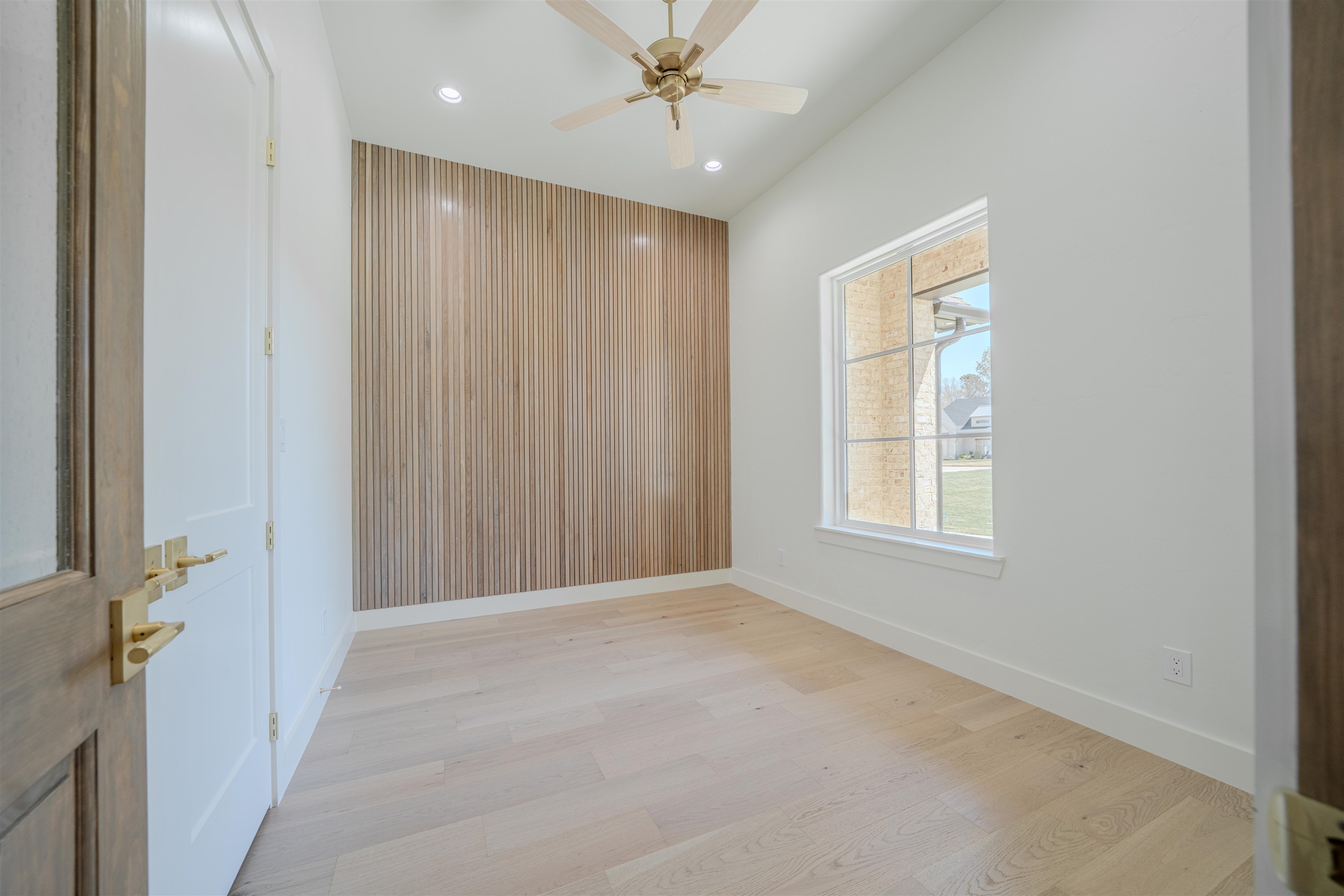 205 Thorn Briar Trail