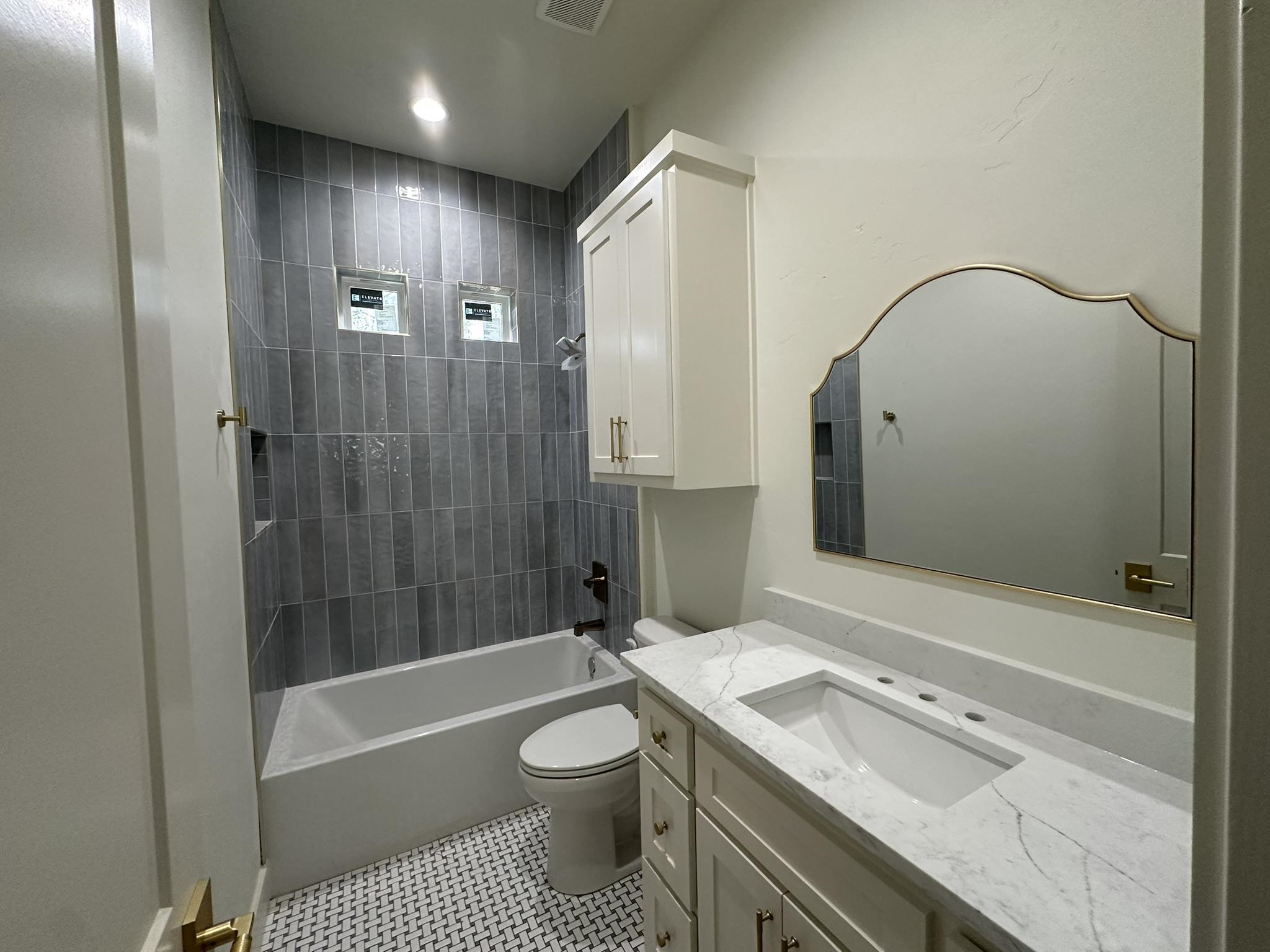 205 Thorn Briar Trail