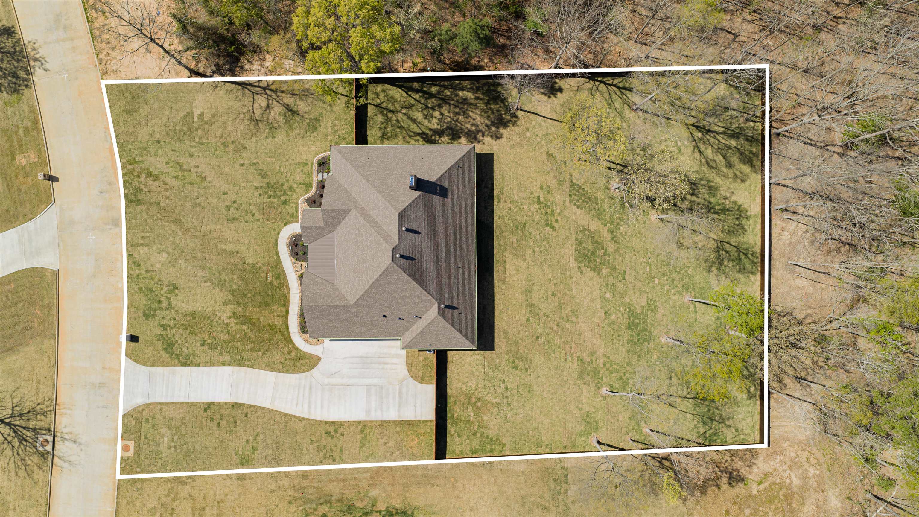 205 Thorn Briar Trail