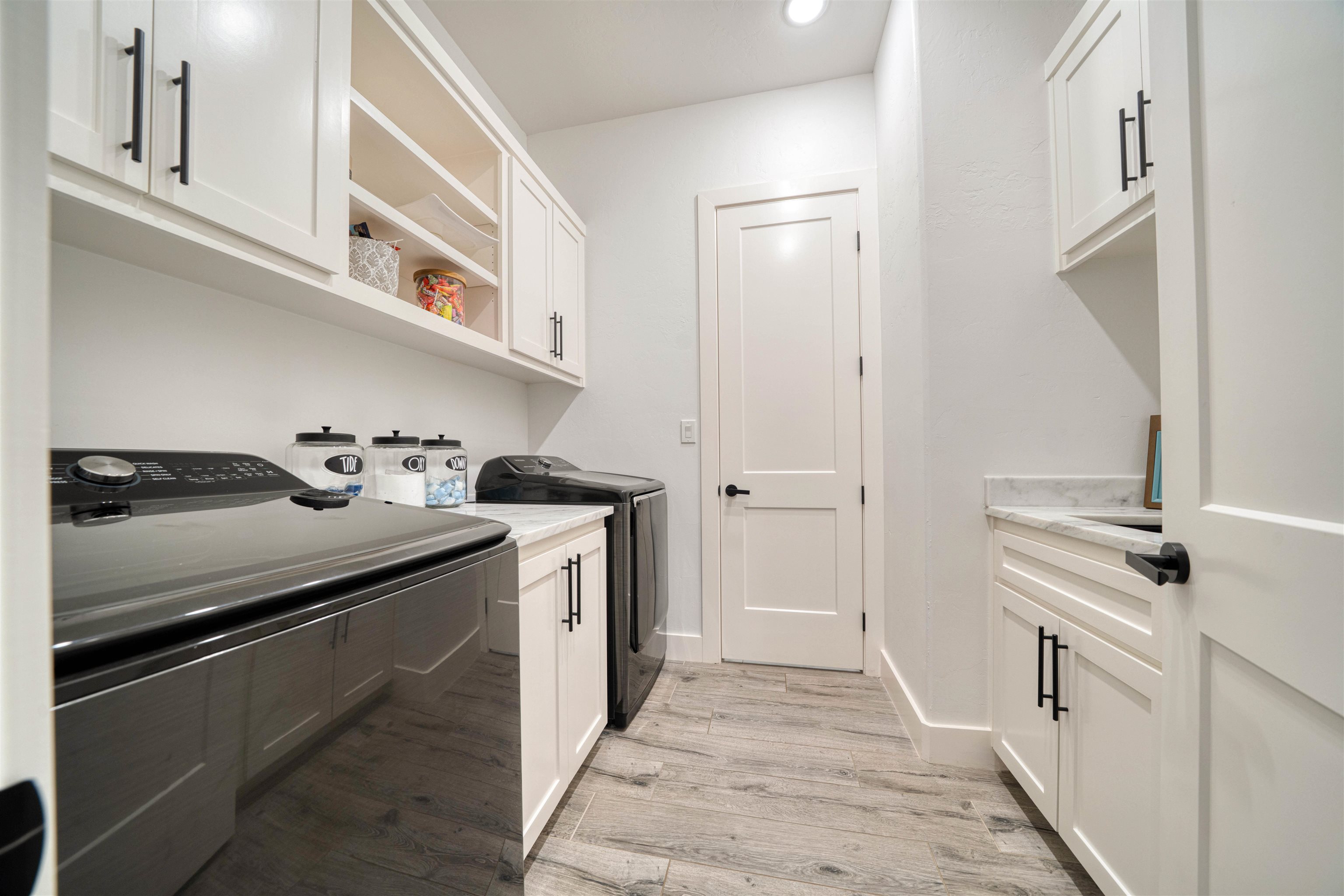 3918 HIDDEN HILLS