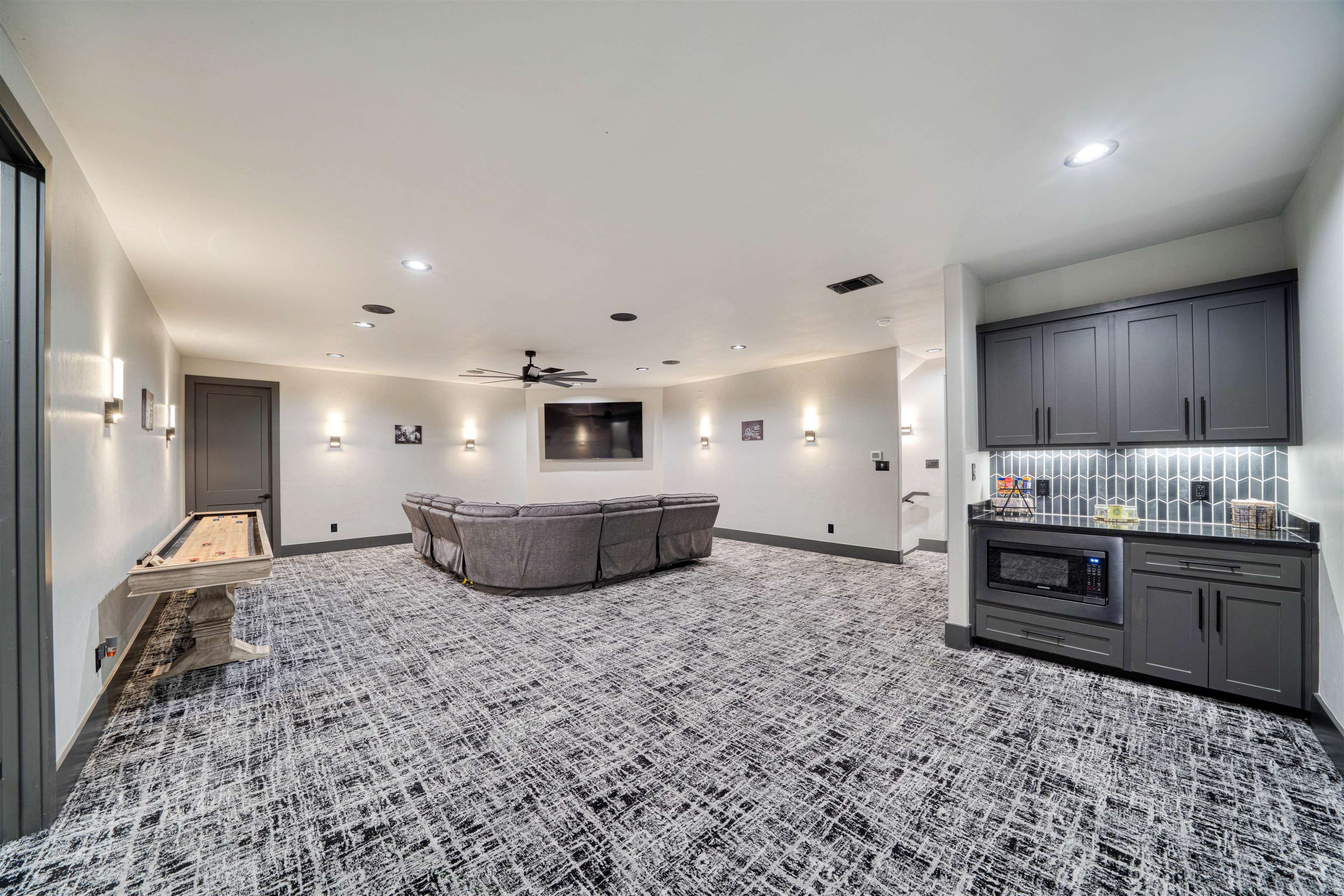 3918 HIDDEN HILLS