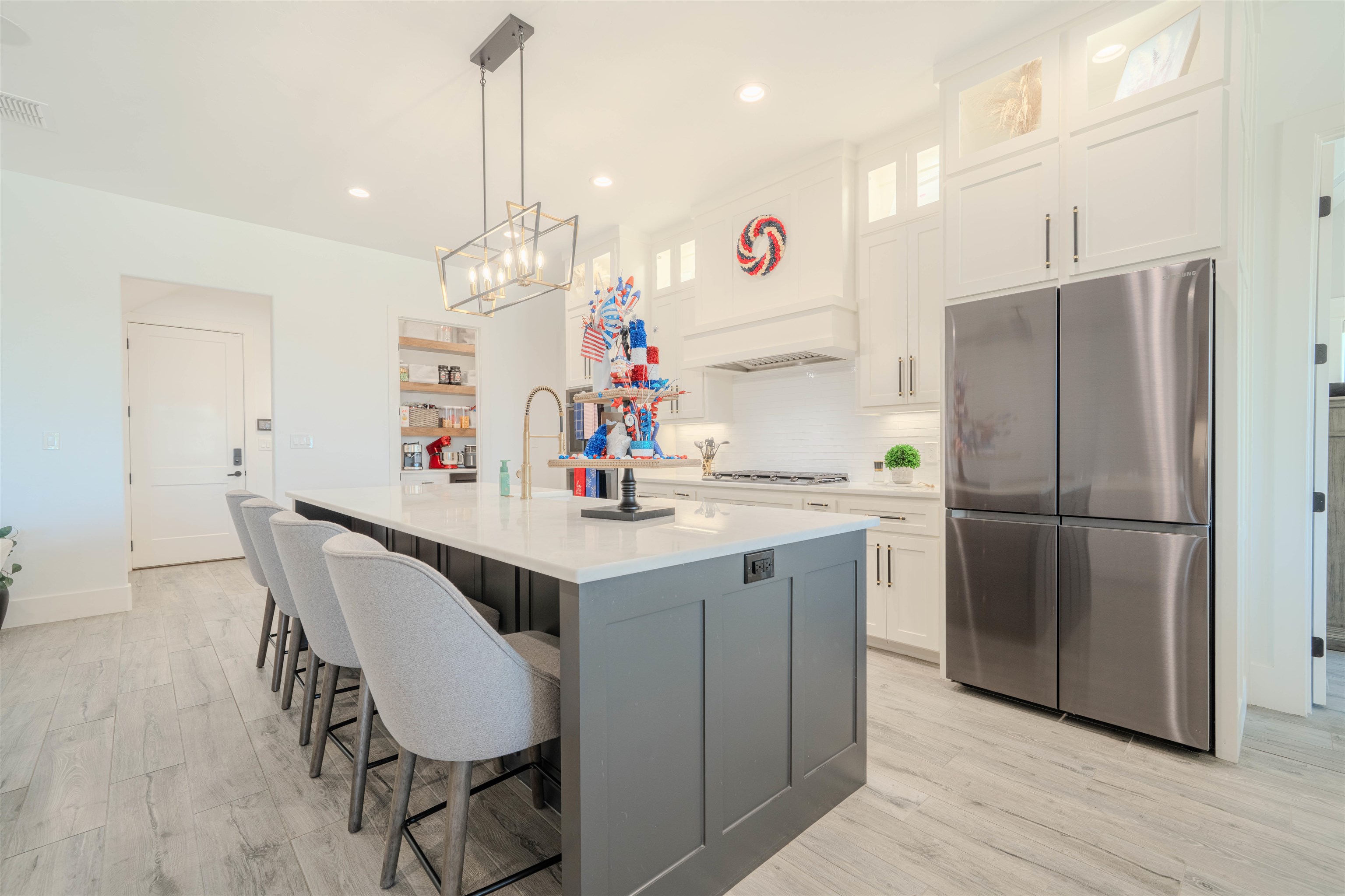 3918 HIDDEN HILLS