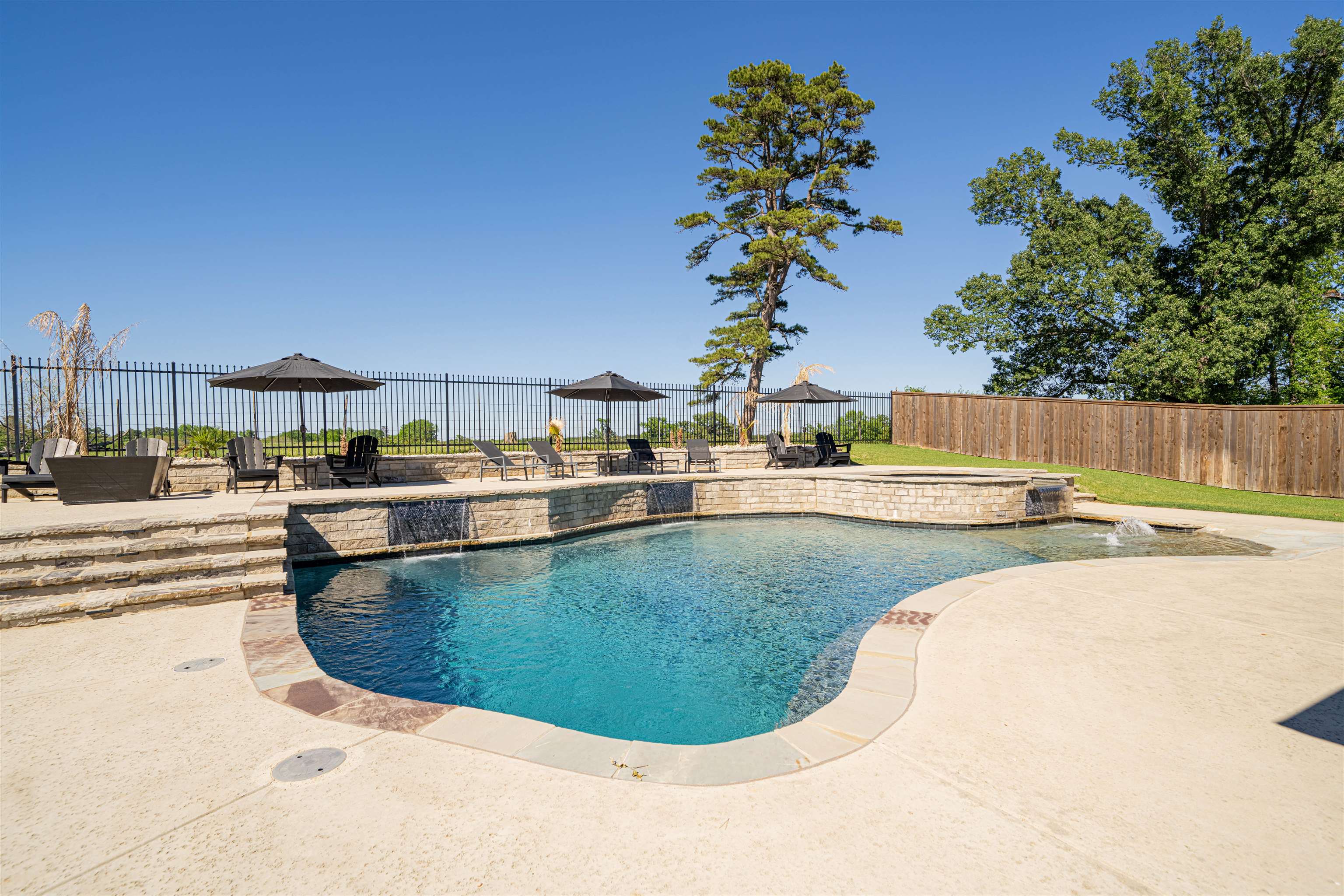 3918 HIDDEN HILLS