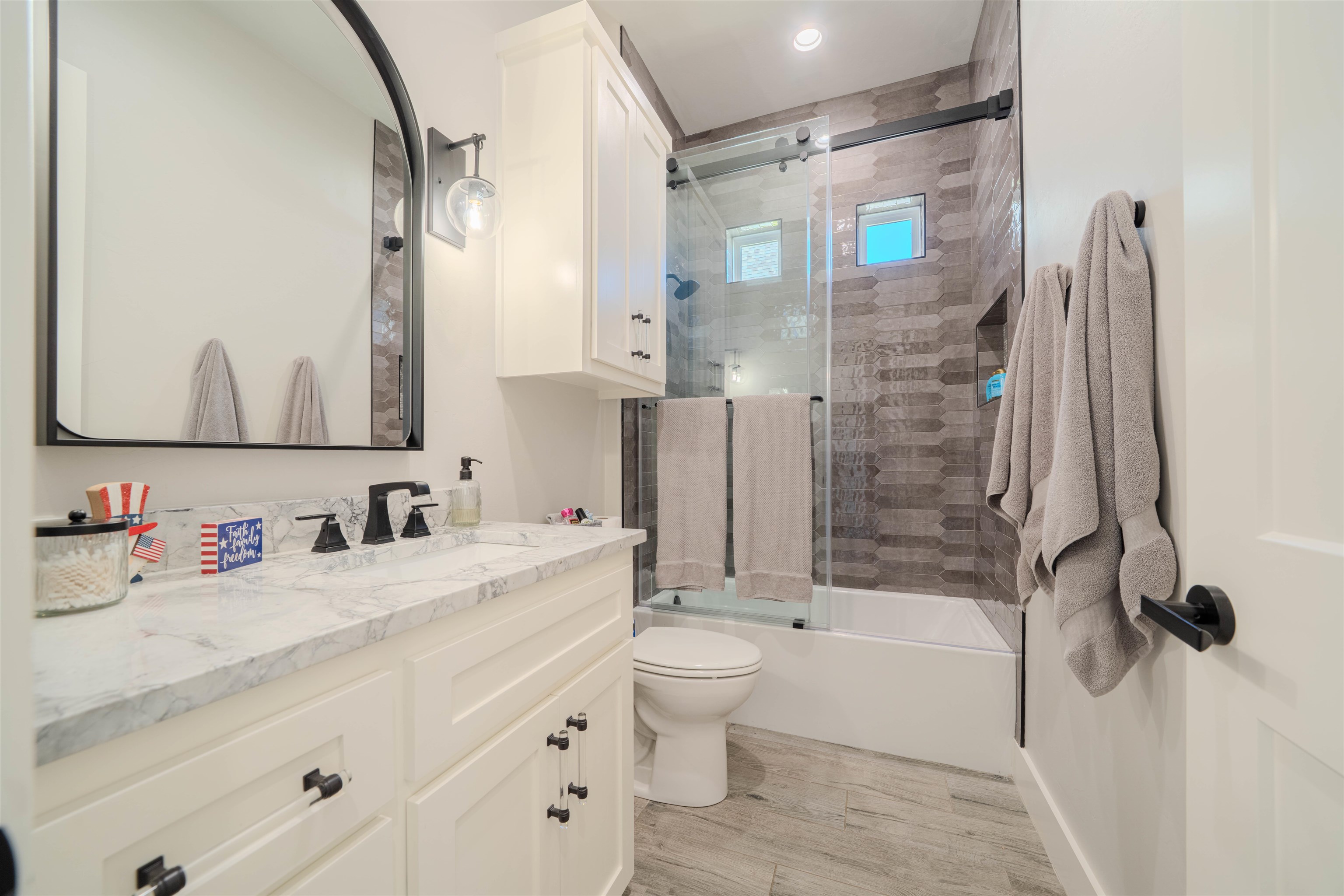 3918 HIDDEN HILLS