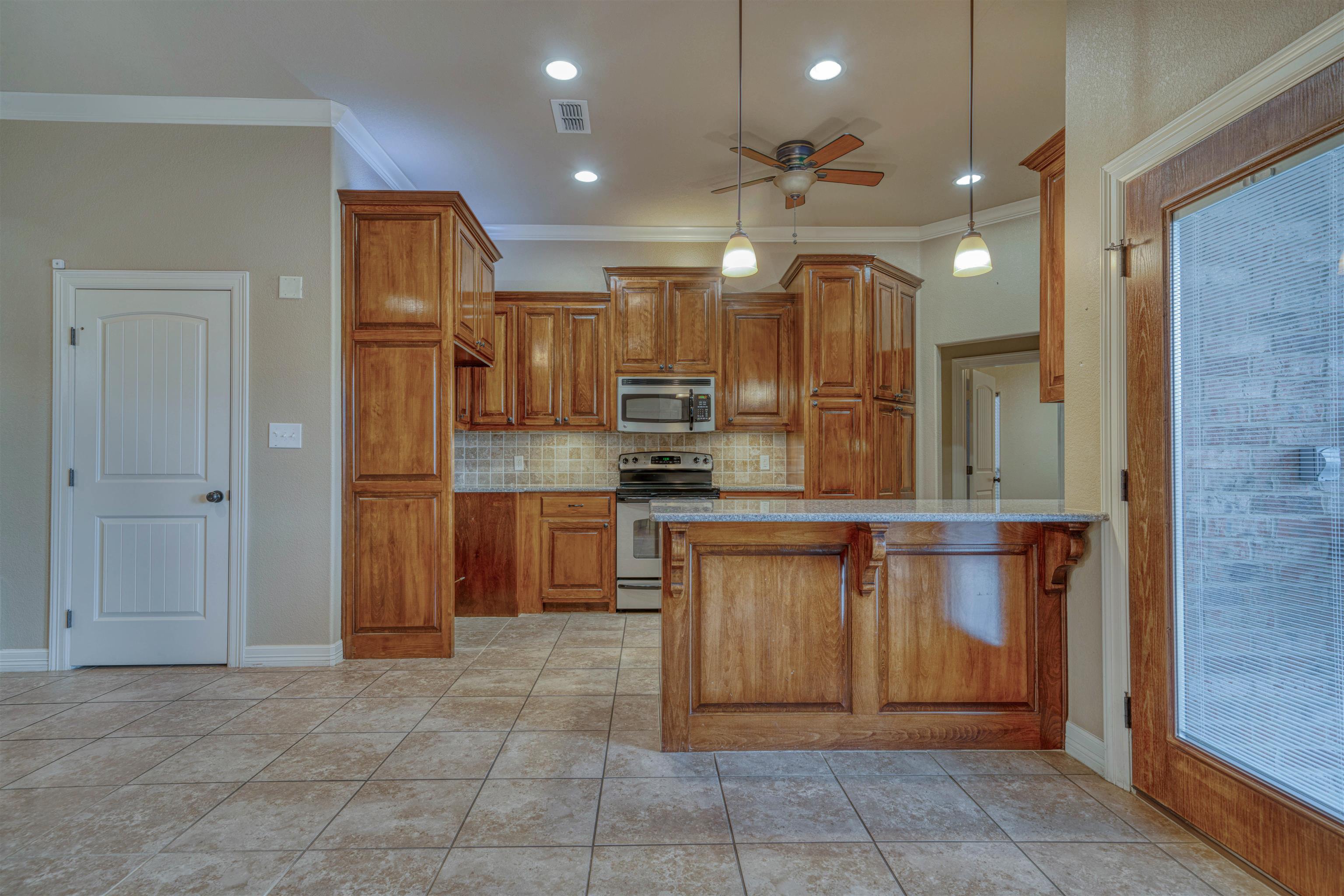 503 Castlemaine Cir
