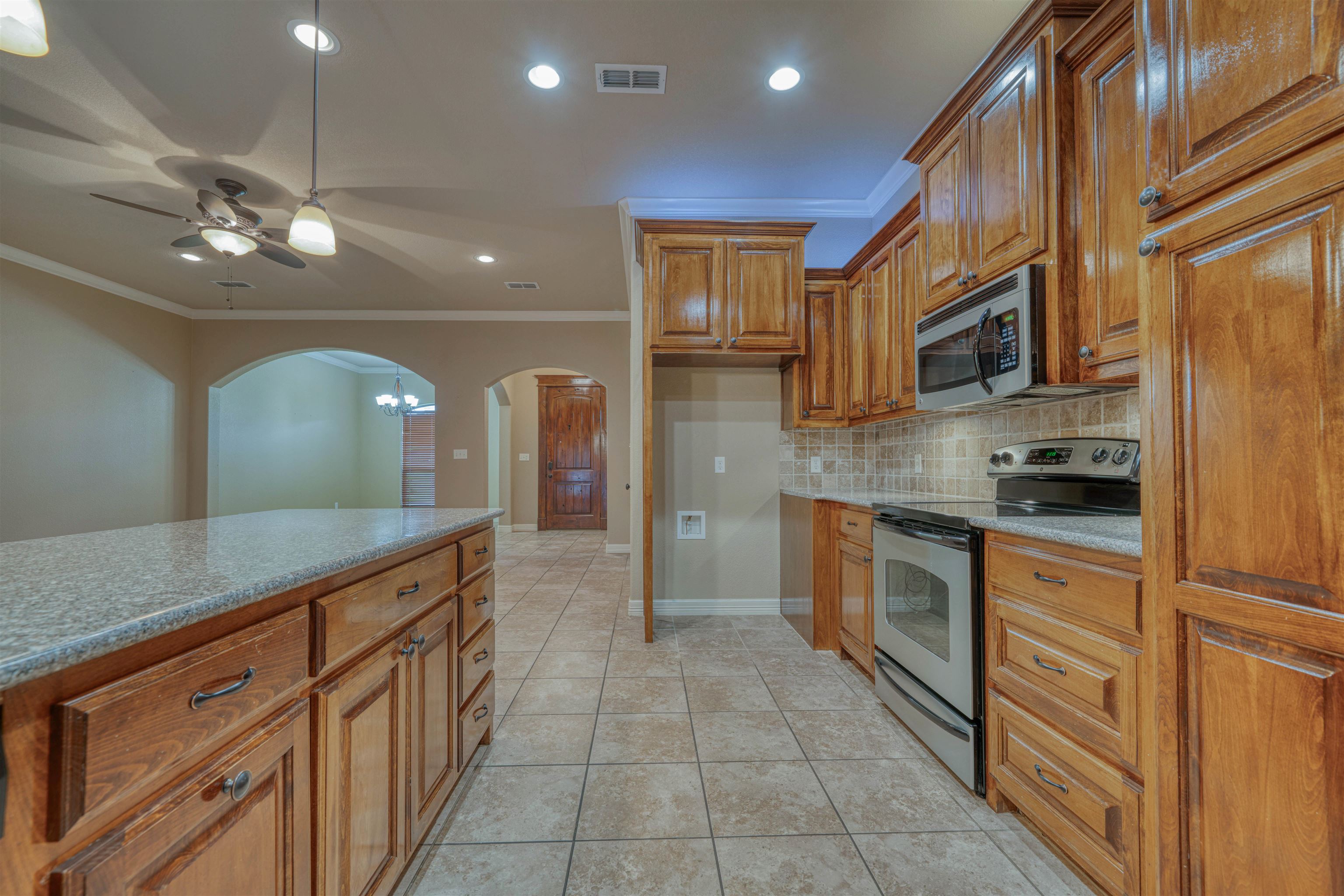 503 Castlemaine Cir