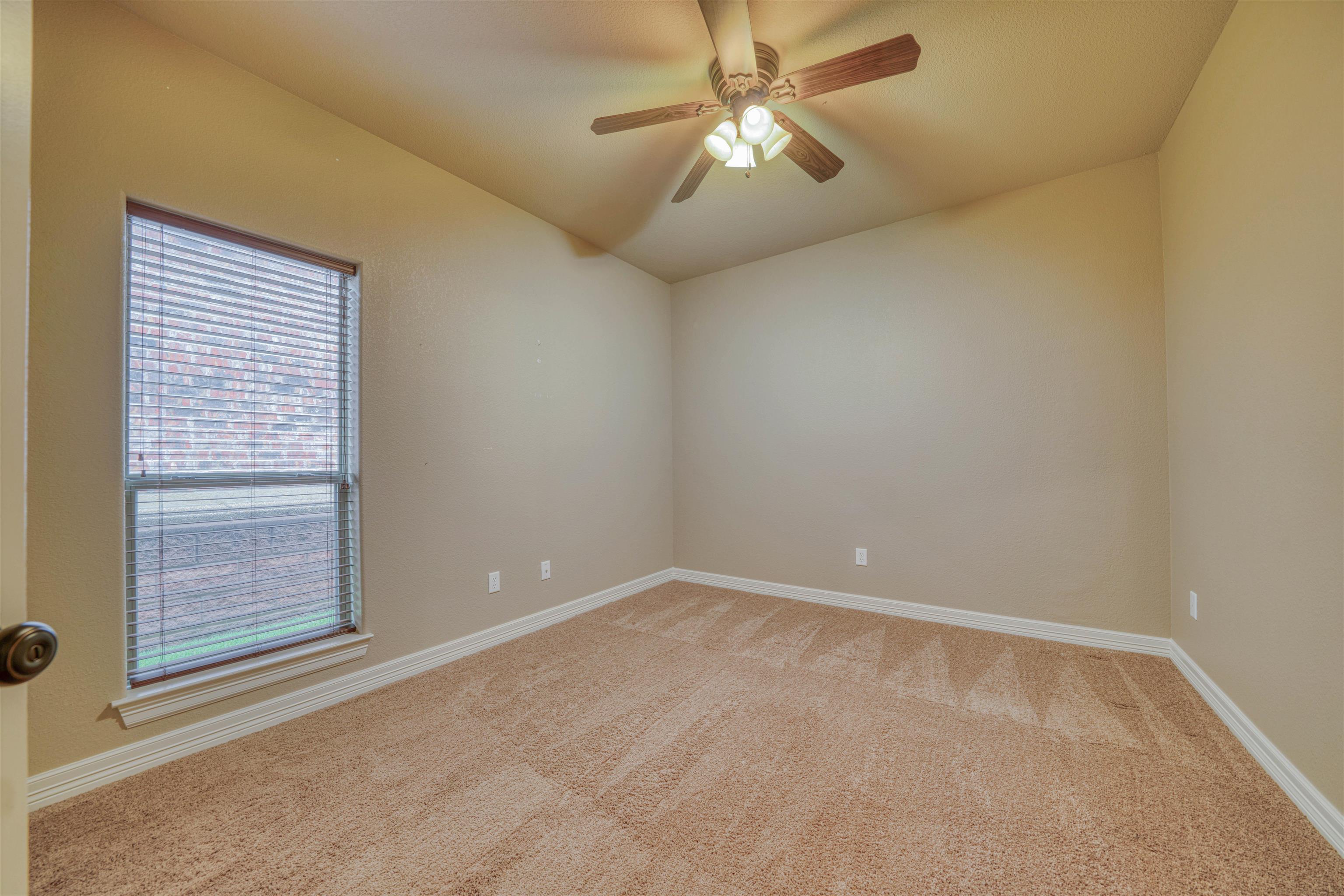 503 Castlemaine Cir